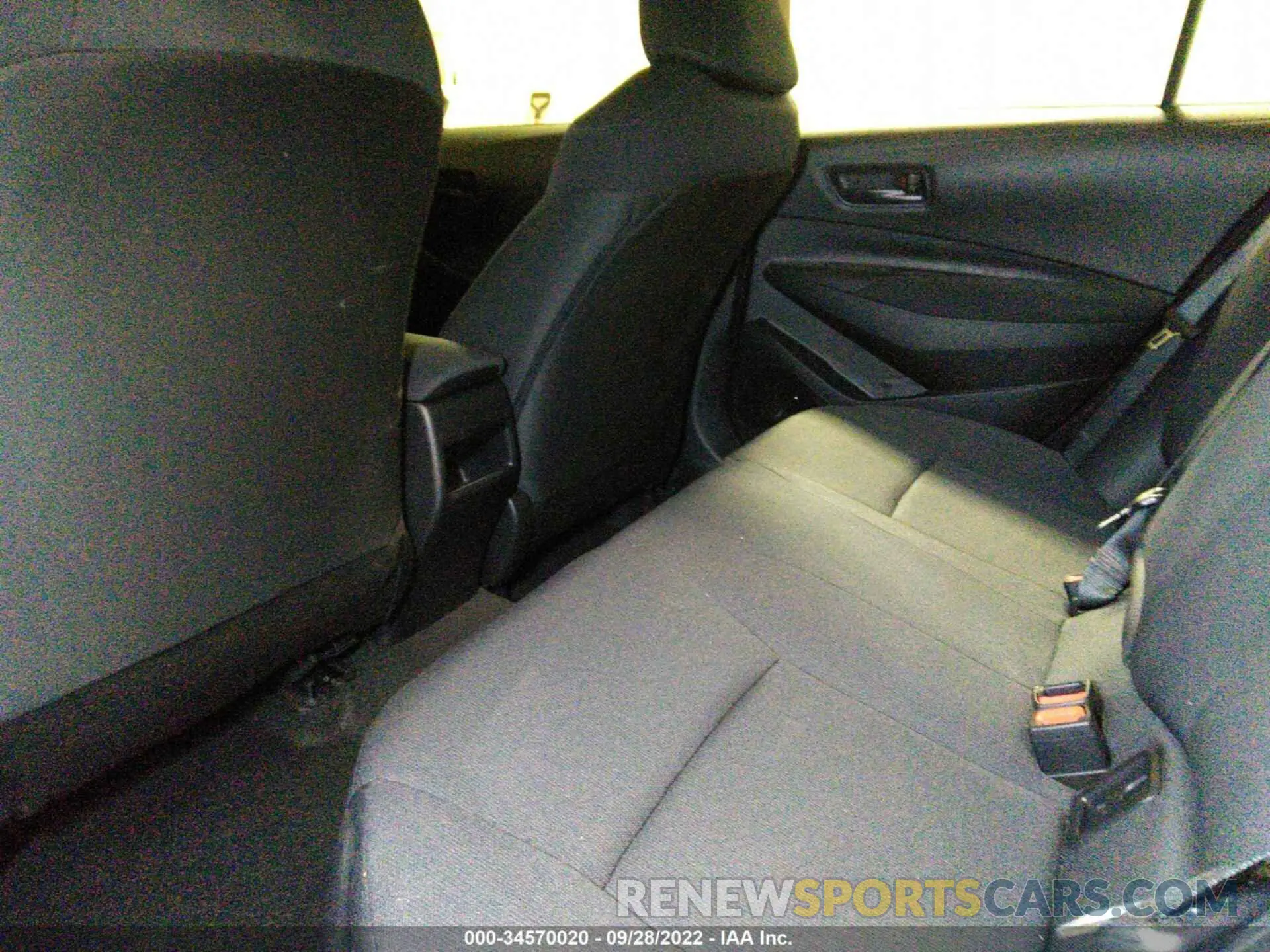 8 fotografías del automóvil dañado 5YFEPMAE9NP352719 TOYOTA COROLLA 2022