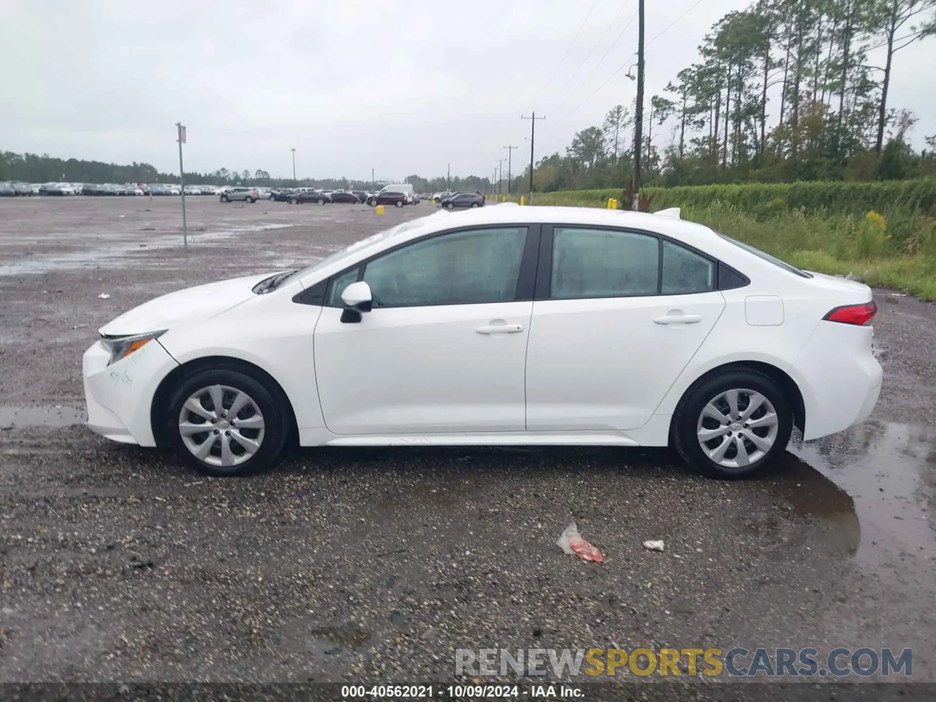 14 fotografías del automóvil dañado 5YFEPMAE9NP358018 TOYOTA COROLLA 2022