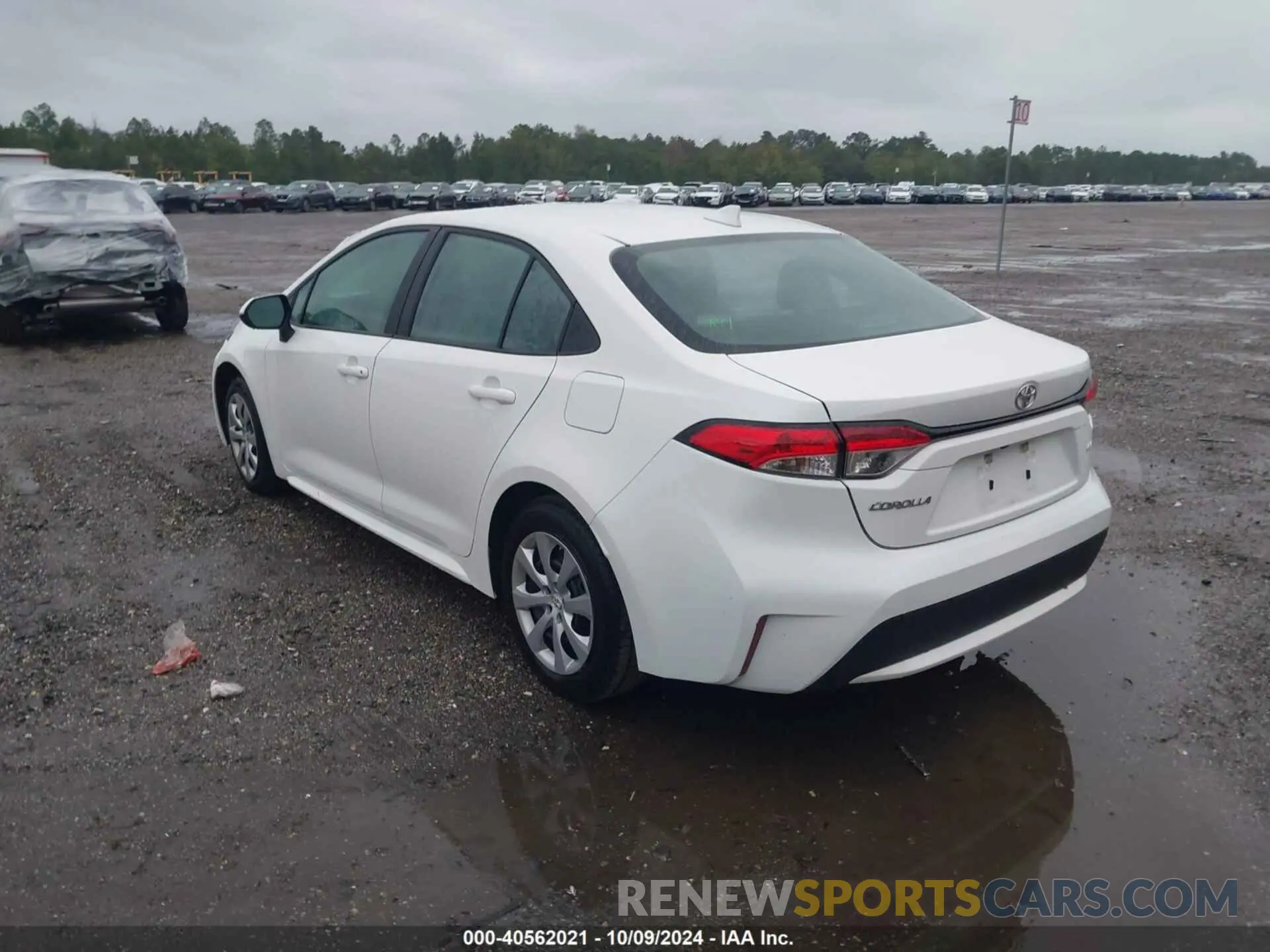 3 fotografías del automóvil dañado 5YFEPMAE9NP358018 TOYOTA COROLLA 2022