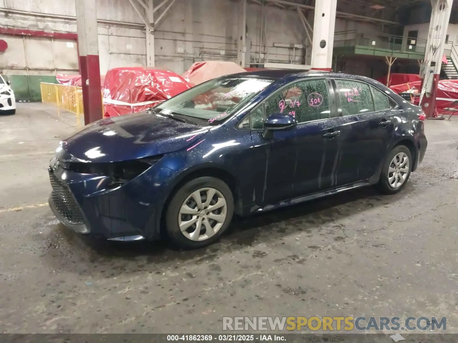 2 fotografías del automóvil dañado 5YFEPMAE9NP366362 TOYOTA COROLLA 2022