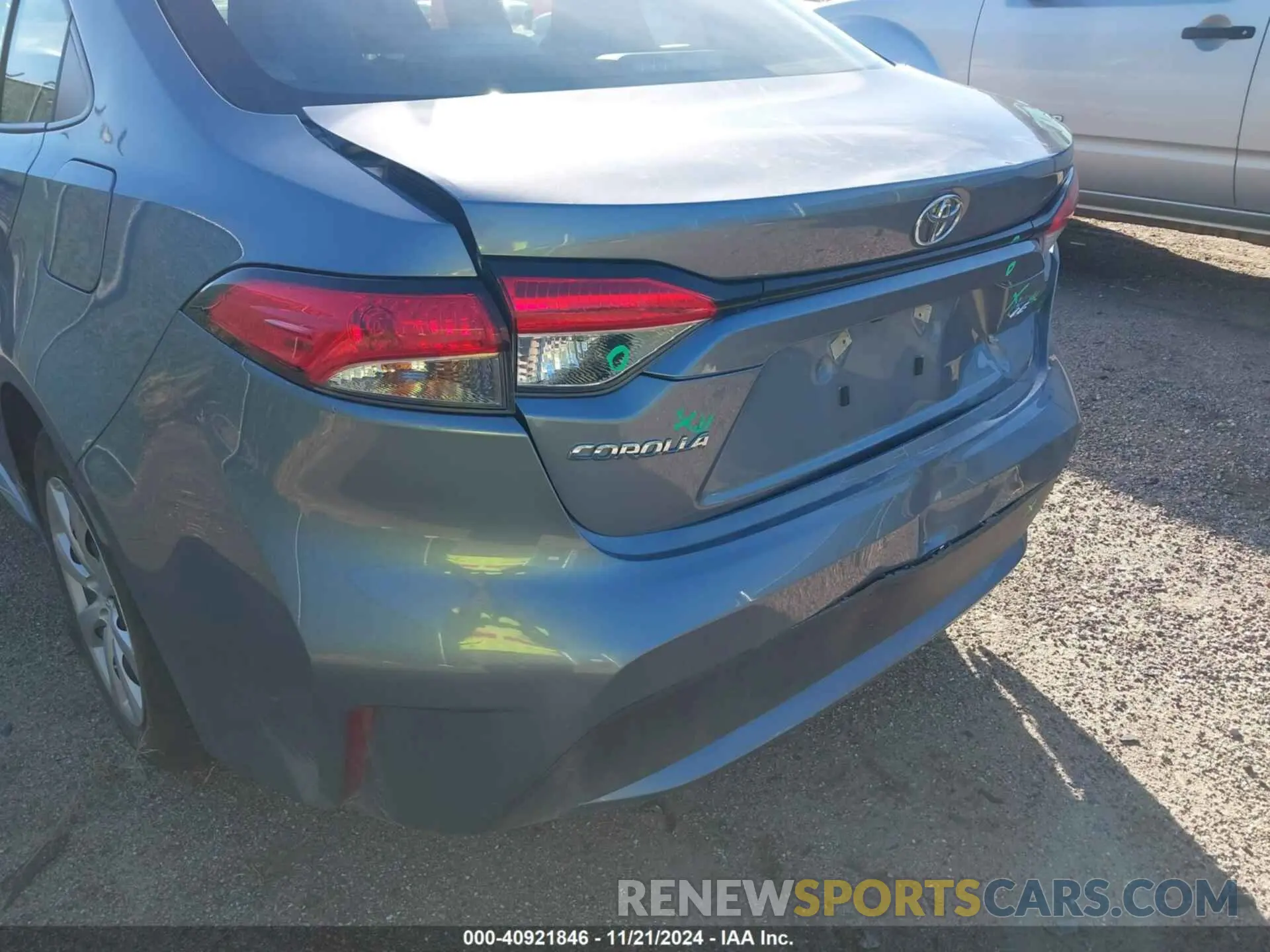 17 fotografías del automóvil dañado 5YFEPMAE9NP391732 TOYOTA COROLLA 2022