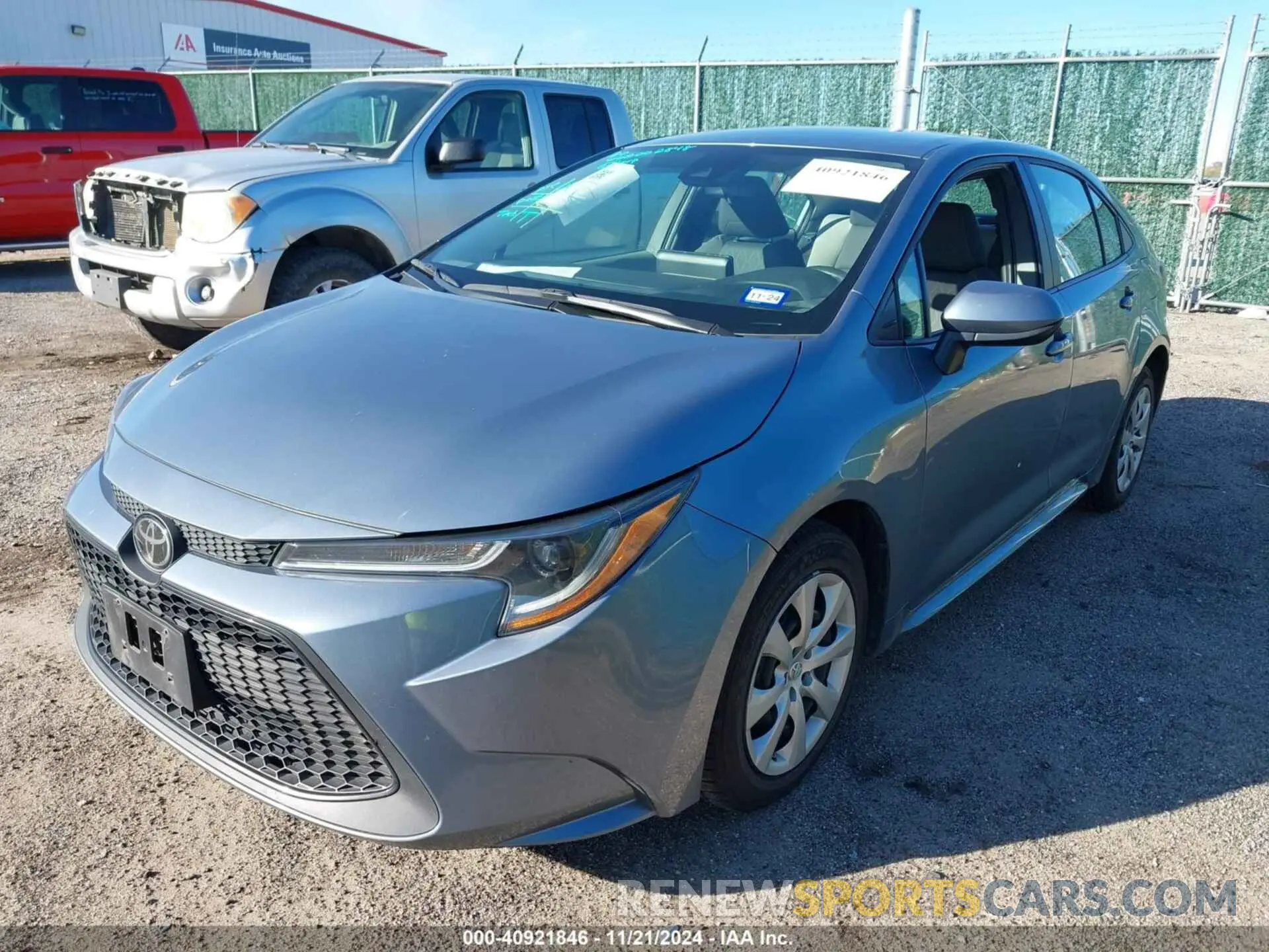 2 fotografías del automóvil dañado 5YFEPMAE9NP391732 TOYOTA COROLLA 2022
