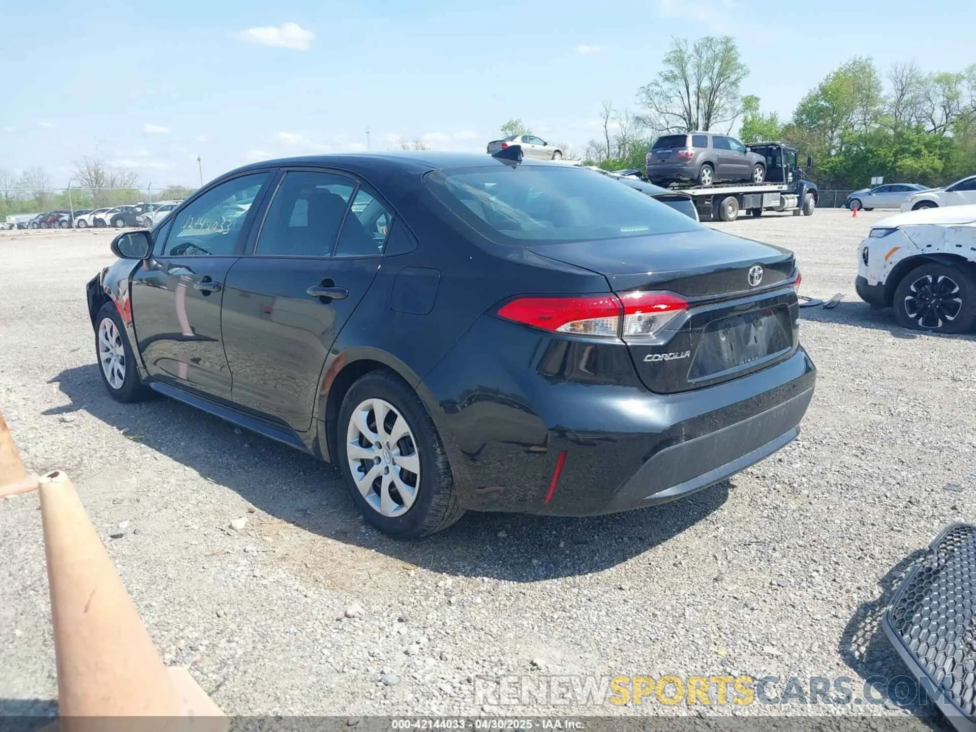 3 fotografías del automóvil dañado 5YFEPMAEXNP298668 TOYOTA COROLLA 2022