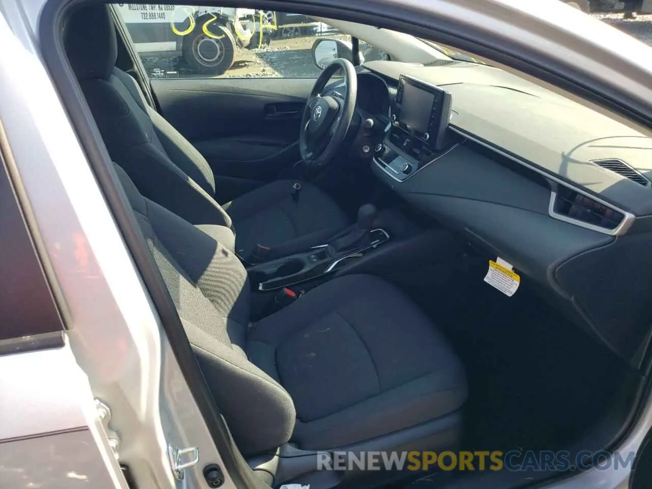 5 fotografías del automóvil dañado 5YFEPMAEXNP300094 TOYOTA COROLLA 2022