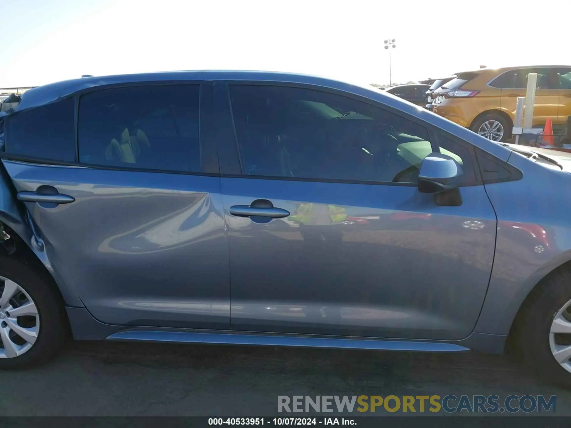13 fotografías del automóvil dañado 5YFEPMAEXNP317591 TOYOTA COROLLA 2022