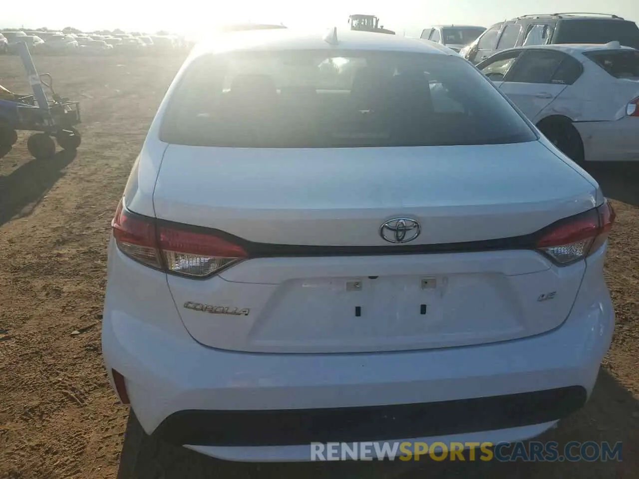 6 fotografías del automóvil dañado 5YFEPMAEXNP354544 TOYOTA COROLLA 2022