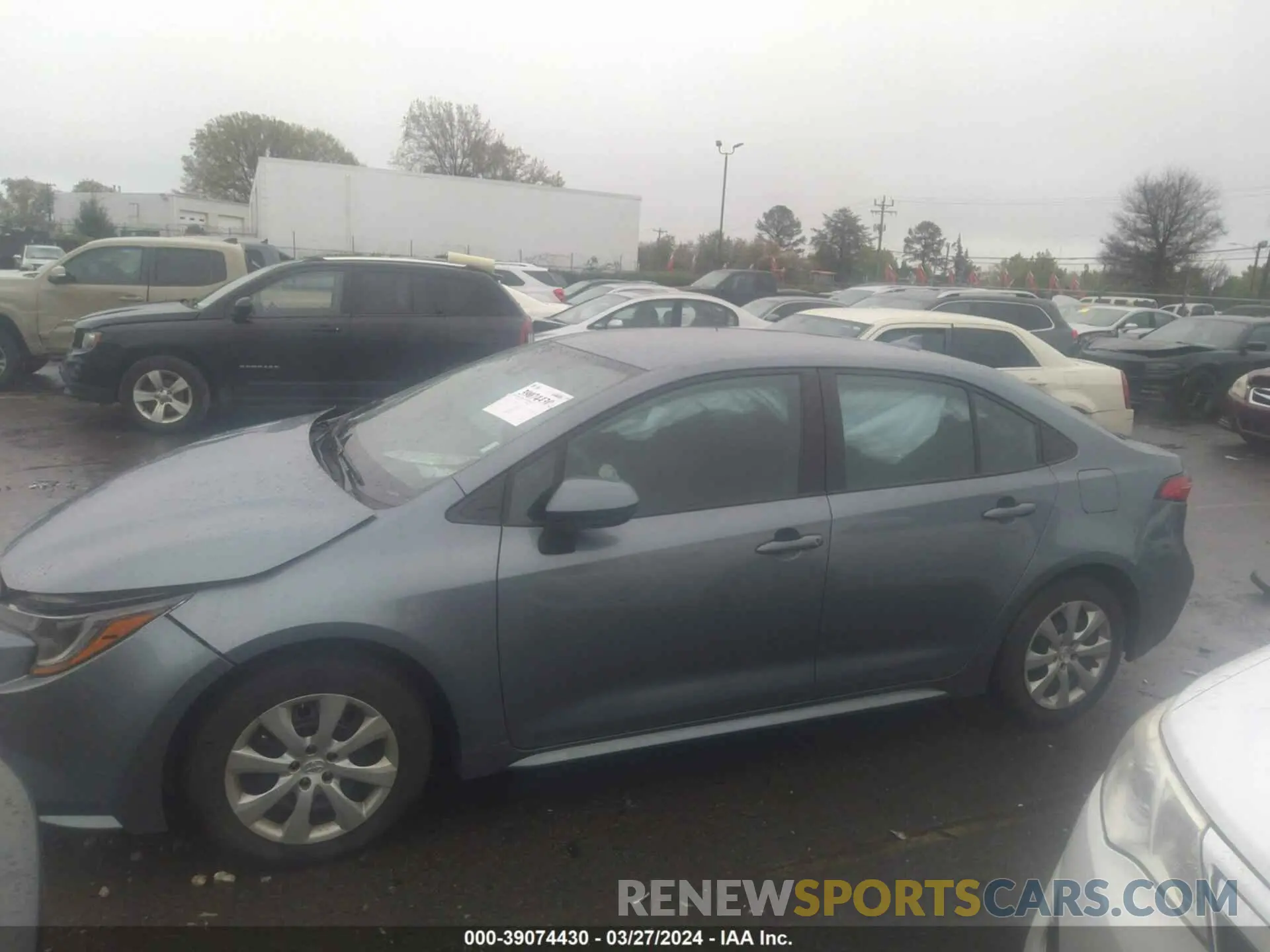 14 fotografías del automóvil dañado 5YFEPMAEXNP359551 TOYOTA COROLLA 2022