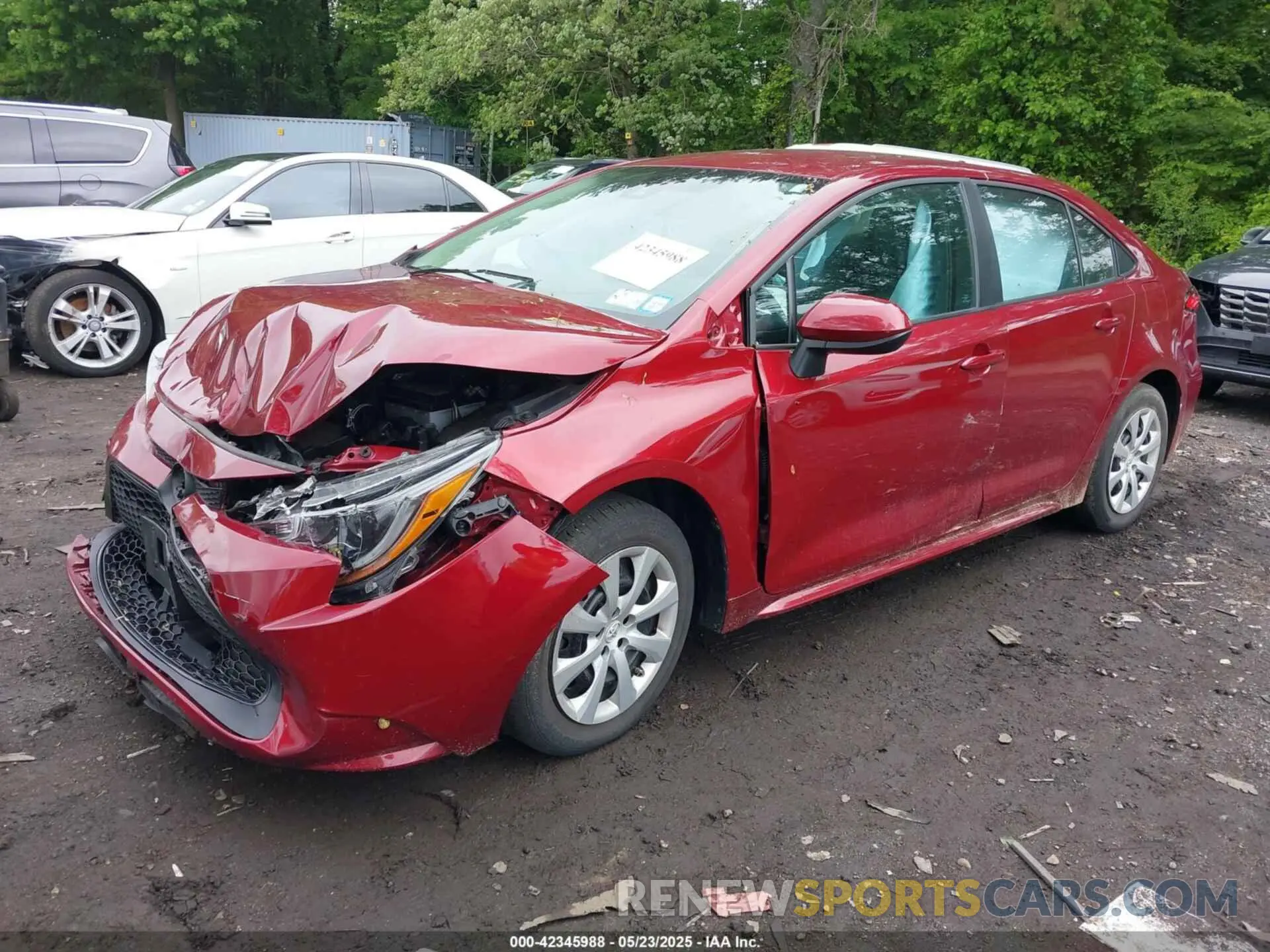 2 fotografías del automóvil dañado 5YFEPMAEXNP371327 TOYOTA COROLLA 2022
