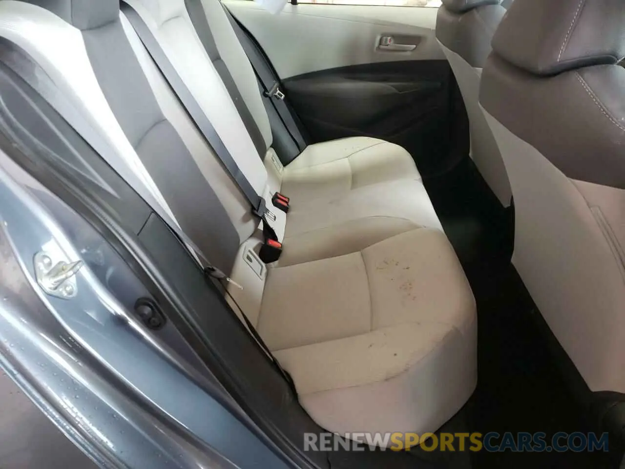10 fotografías del automóvil dañado 5YFEPMAEXNP372638 TOYOTA COROLLA 2022