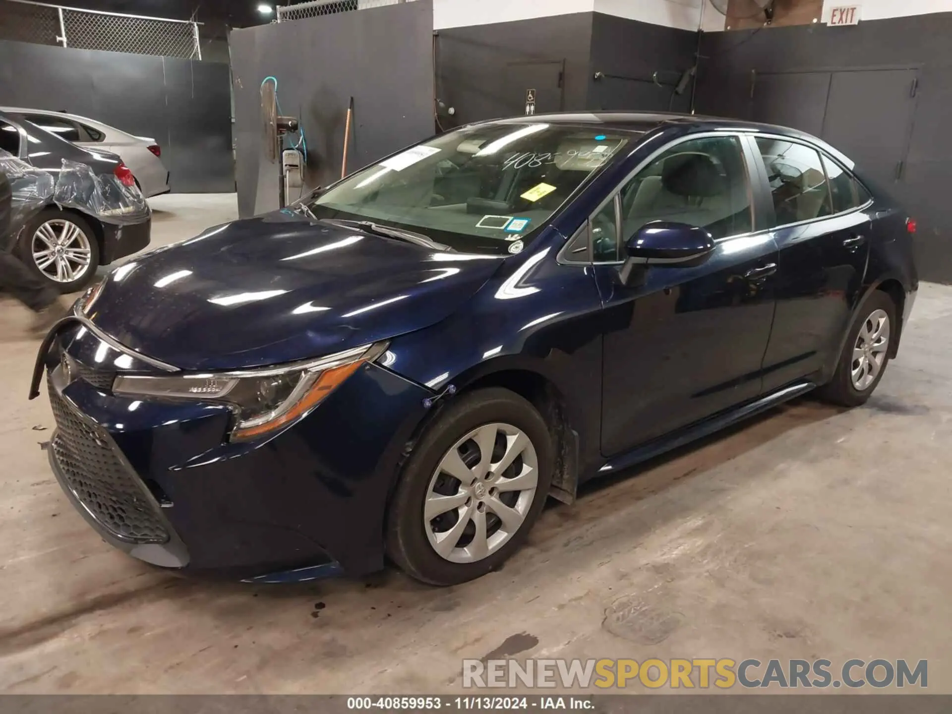 2 fotografías del automóvil dañado 5YFEPMAEXNP376740 TOYOTA COROLLA 2022