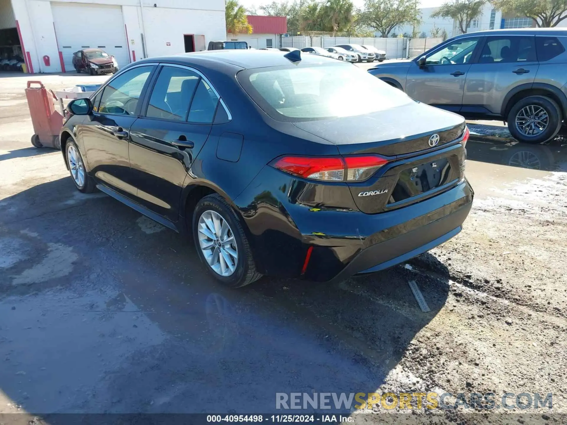 3 fotografías del automóvil dañado 5YFFPMAE3NP315590 TOYOTA COROLLA 2022