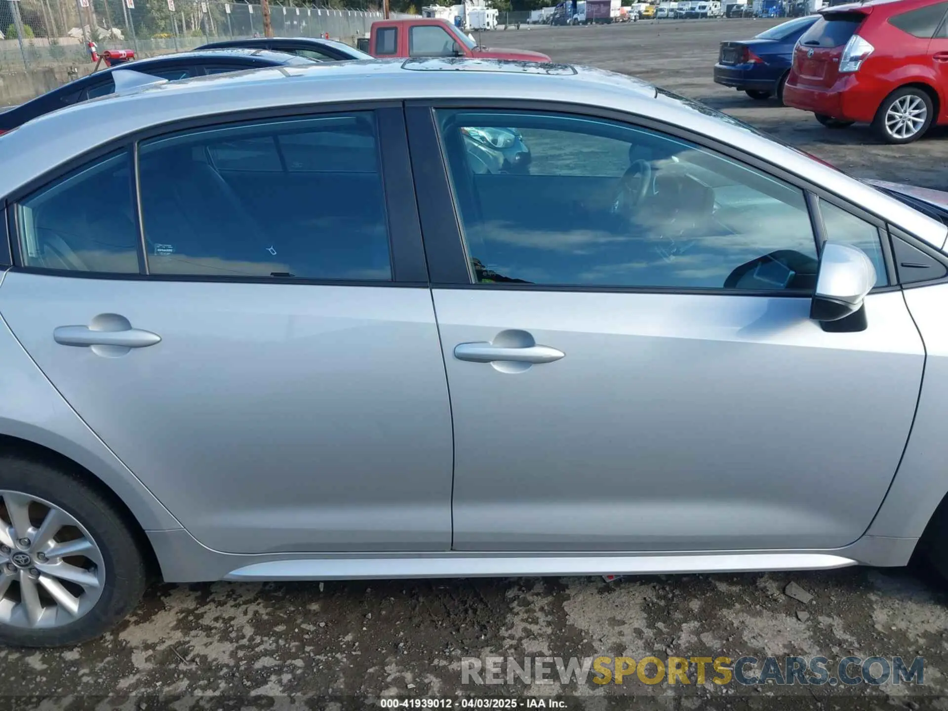 13 fotografías del automóvil dañado 5YFHPMAE7NP303581 TOYOTA COROLLA 2022