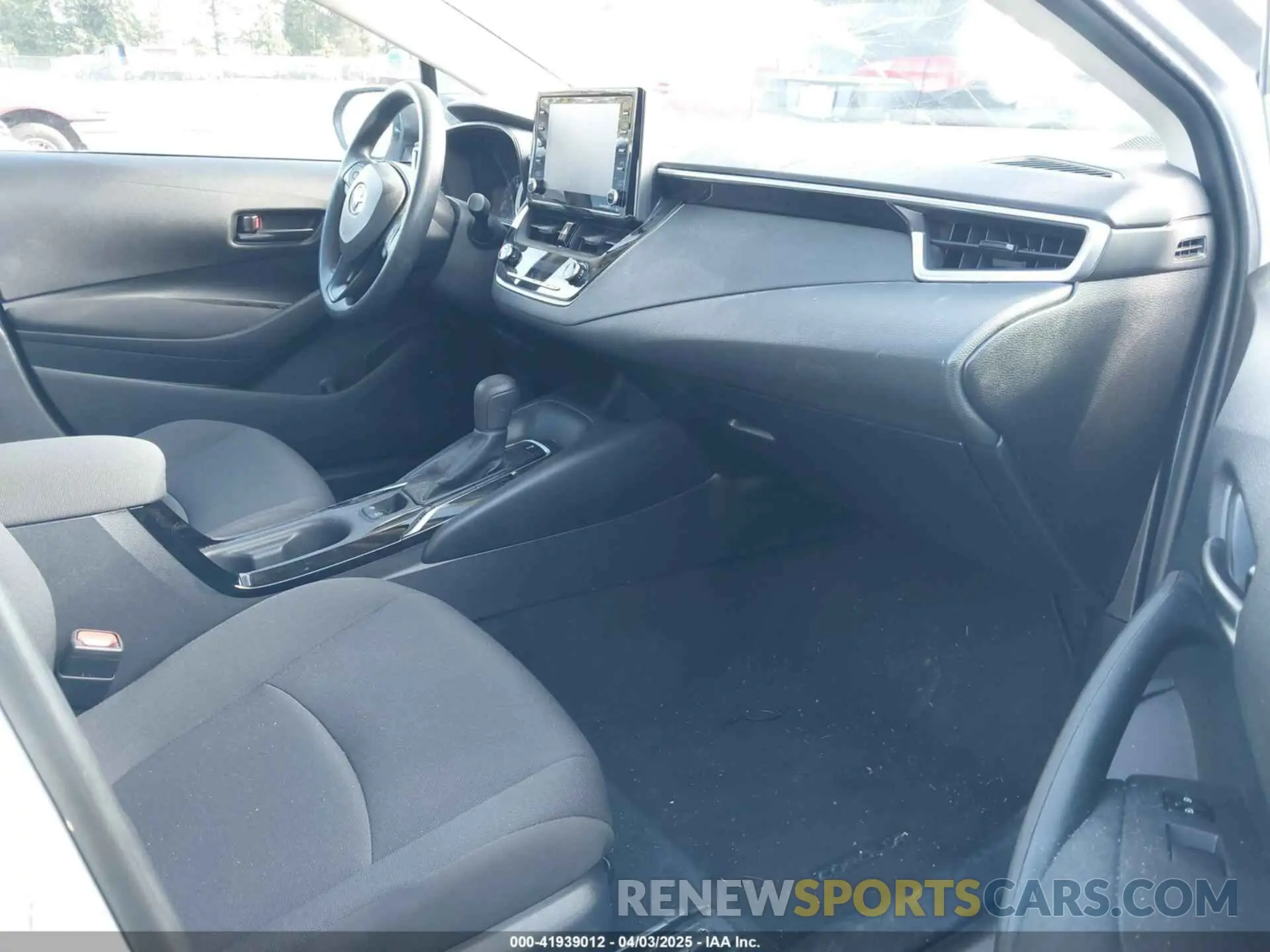 5 fotografías del automóvil dañado 5YFHPMAE7NP303581 TOYOTA COROLLA 2022