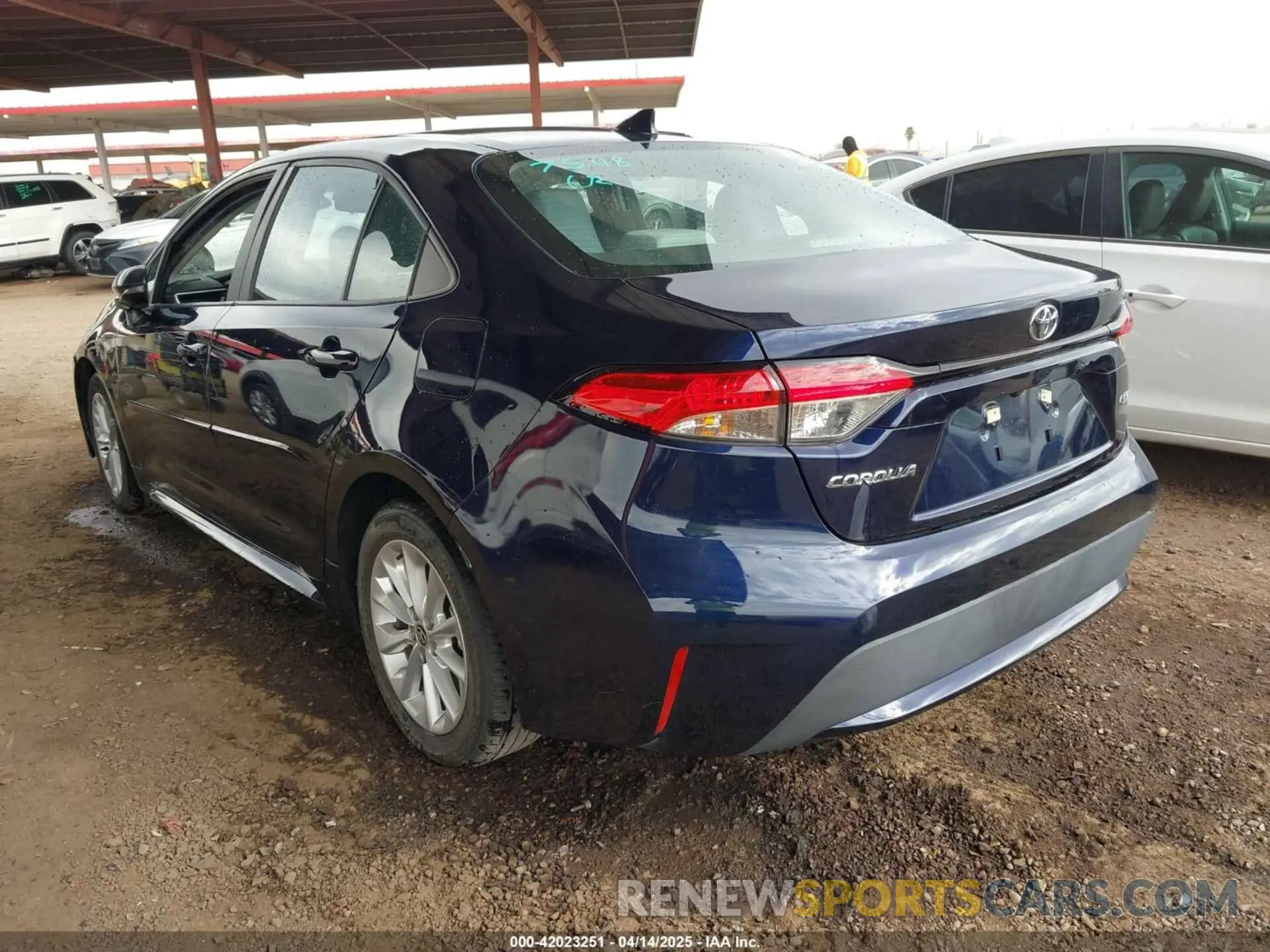 3 fotografías del automóvil dañado 5YFHPMAE8NP334547 TOYOTA COROLLA 2022