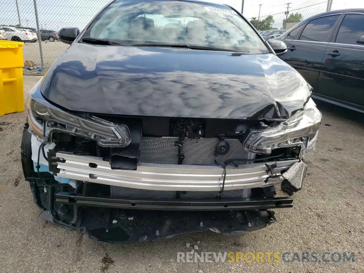 9 fotografías del automóvil dañado 5YFP4MCE3NP120325 TOYOTA COROLLA 2022