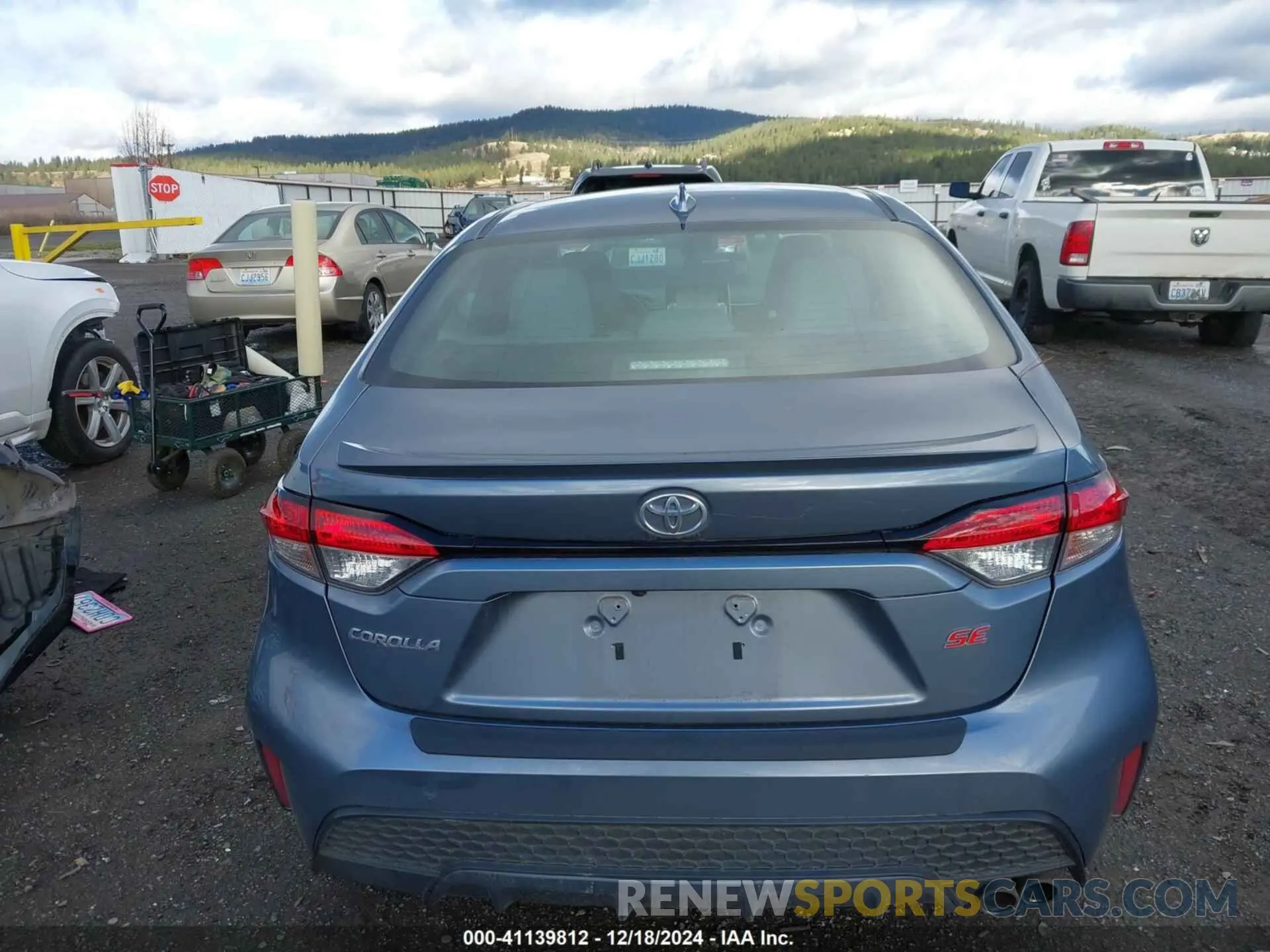 17 fotografías del automóvil dañado 5YFP4MCE5NP110119 TOYOTA COROLLA 2022