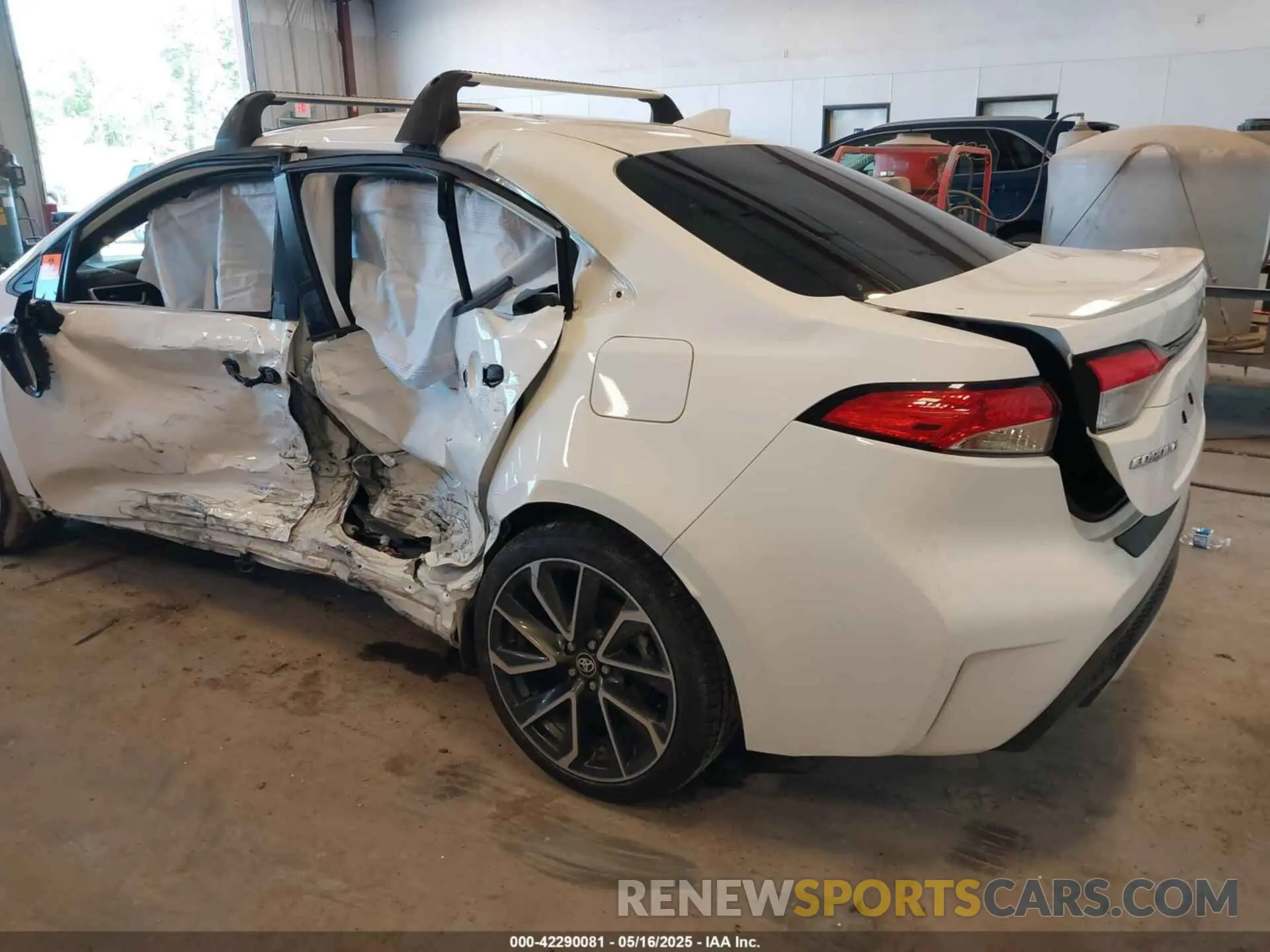11 fotografías del automóvil dañado 5YFP4MCE5NP137725 TOYOTA COROLLA 2022