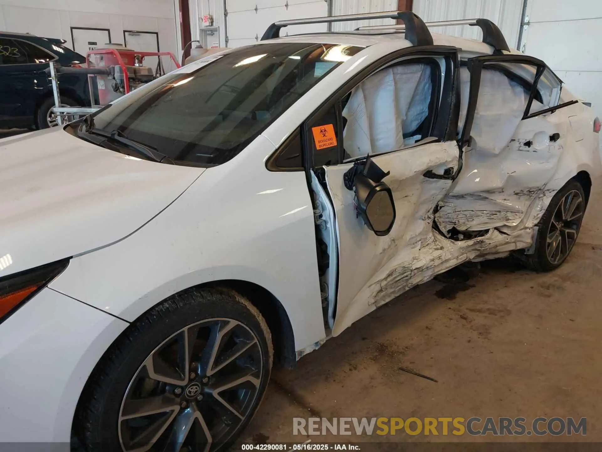 17 fotografías del automóvil dañado 5YFP4MCE5NP137725 TOYOTA COROLLA 2022