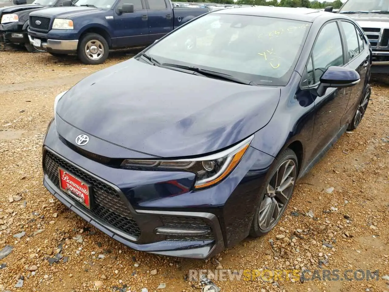 2 fotografías del automóvil dañado 5YFP4MCE9NP114335 TOYOTA COROLLA 2022