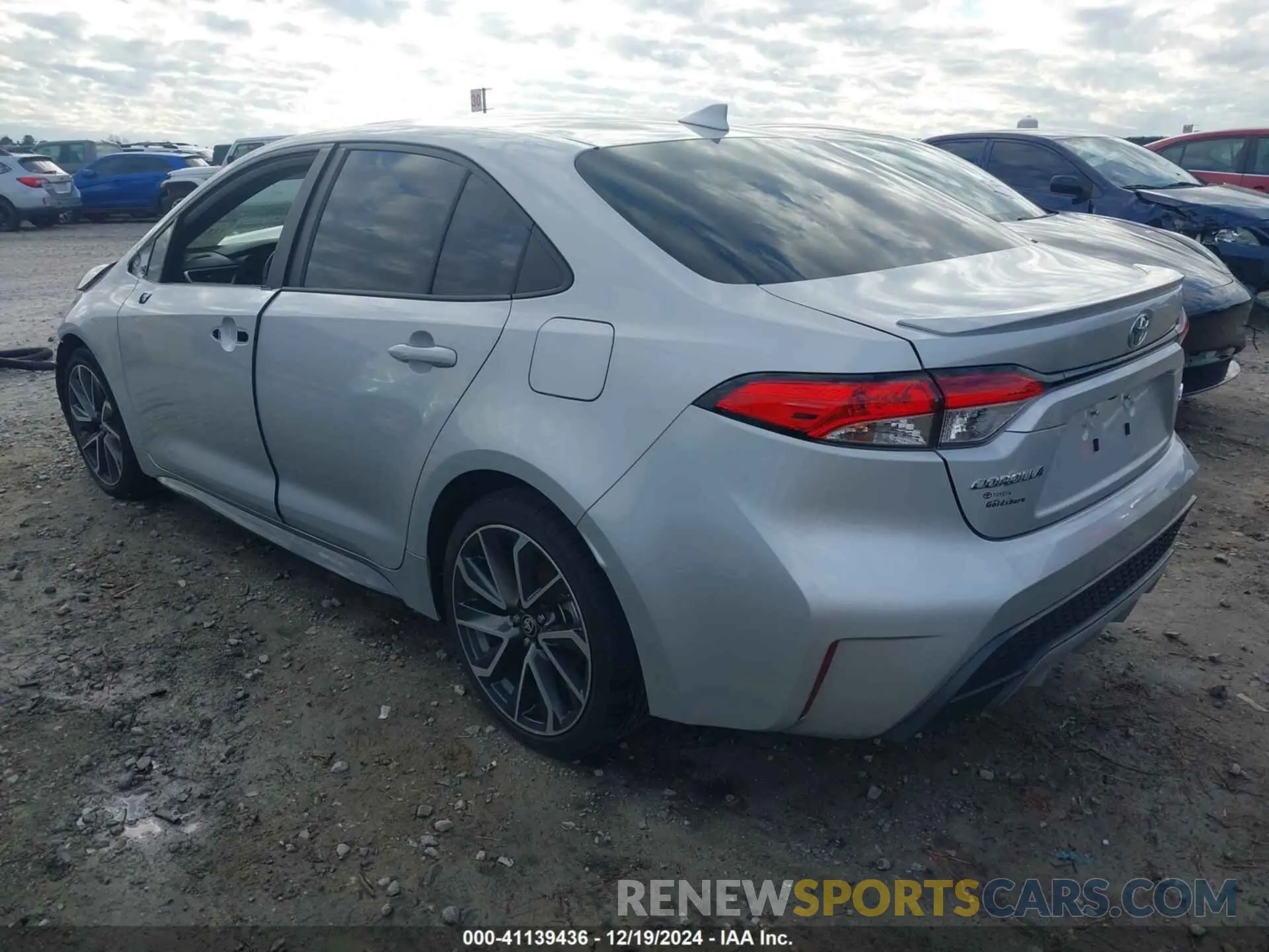 3 fotografías del automóvil dañado 5YFP4MCEXNP132911 TOYOTA COROLLA 2022