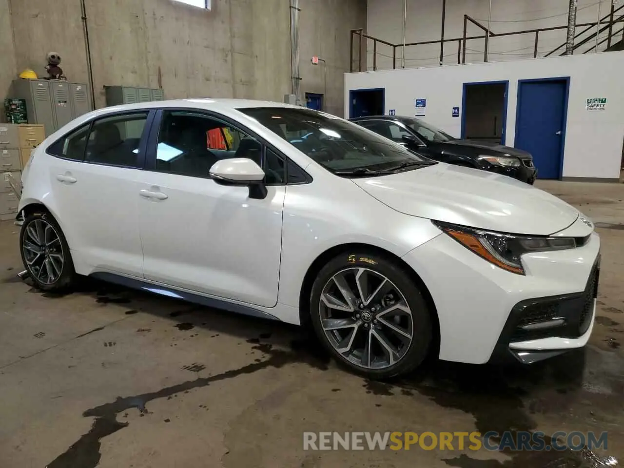 4 fotografías del automóvil dañado 5YFS4MCE0NP102858 TOYOTA COROLLA 2022