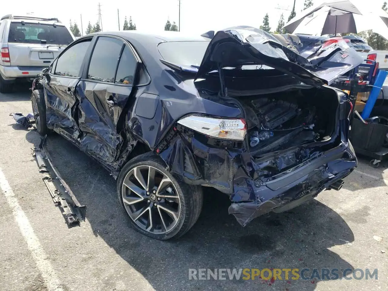 3 fotografías del automóvil dañado 5YFS4MCE0NP103718 TOYOTA COROLLA 2022
