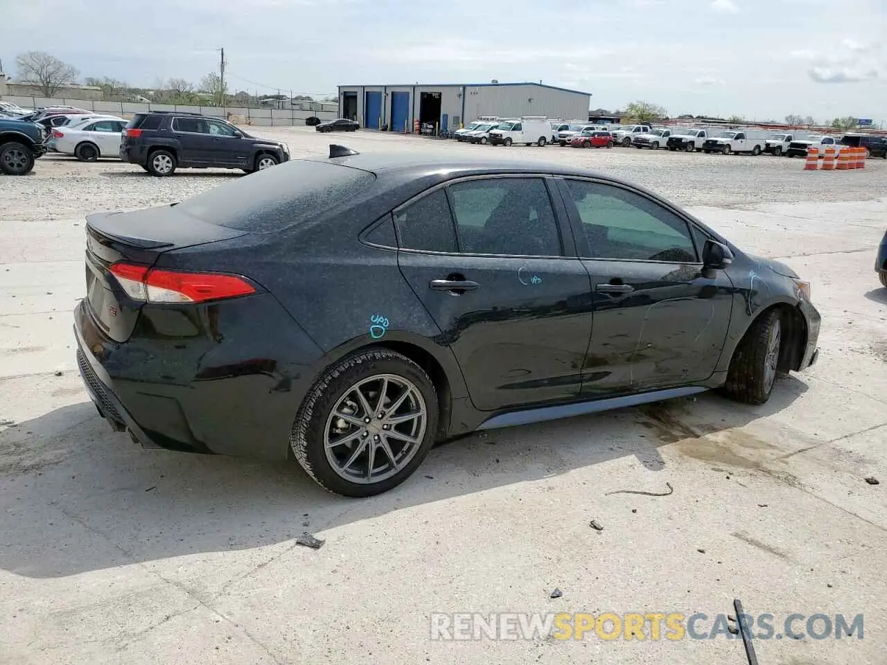3 fotografías del automóvil dañado 5YFS4MCE0NP109650 TOYOTA COROLLA 2022