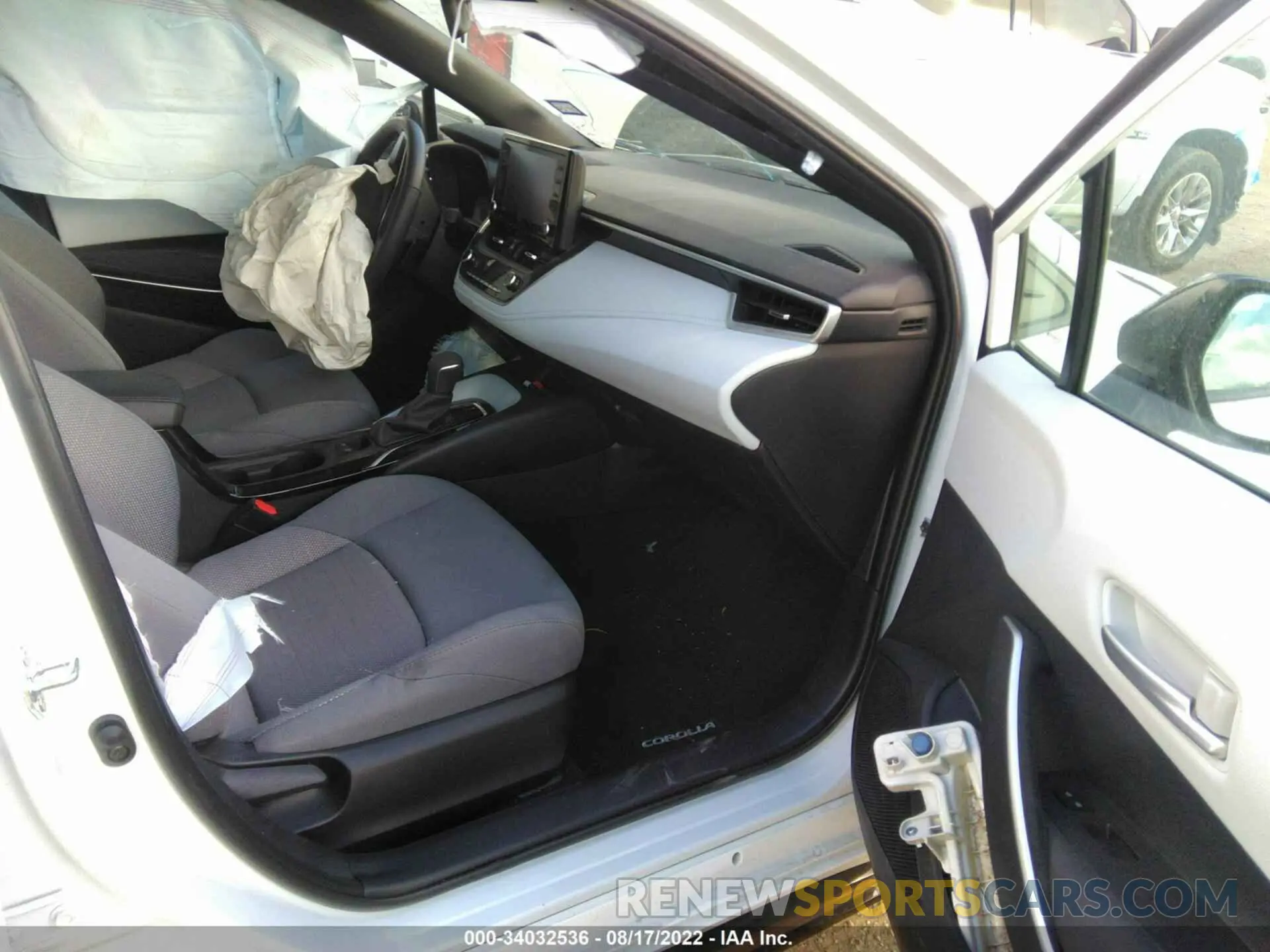 5 fotografías del automóvil dañado 5YFS4MCE0NP112533 TOYOTA COROLLA 2022