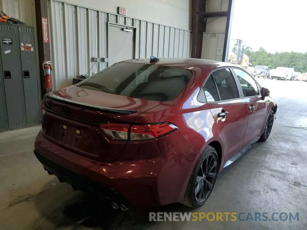 4 fotografías del automóvil dañado 5YFS4MCE0NP120714 TOYOTA COROLLA 2022