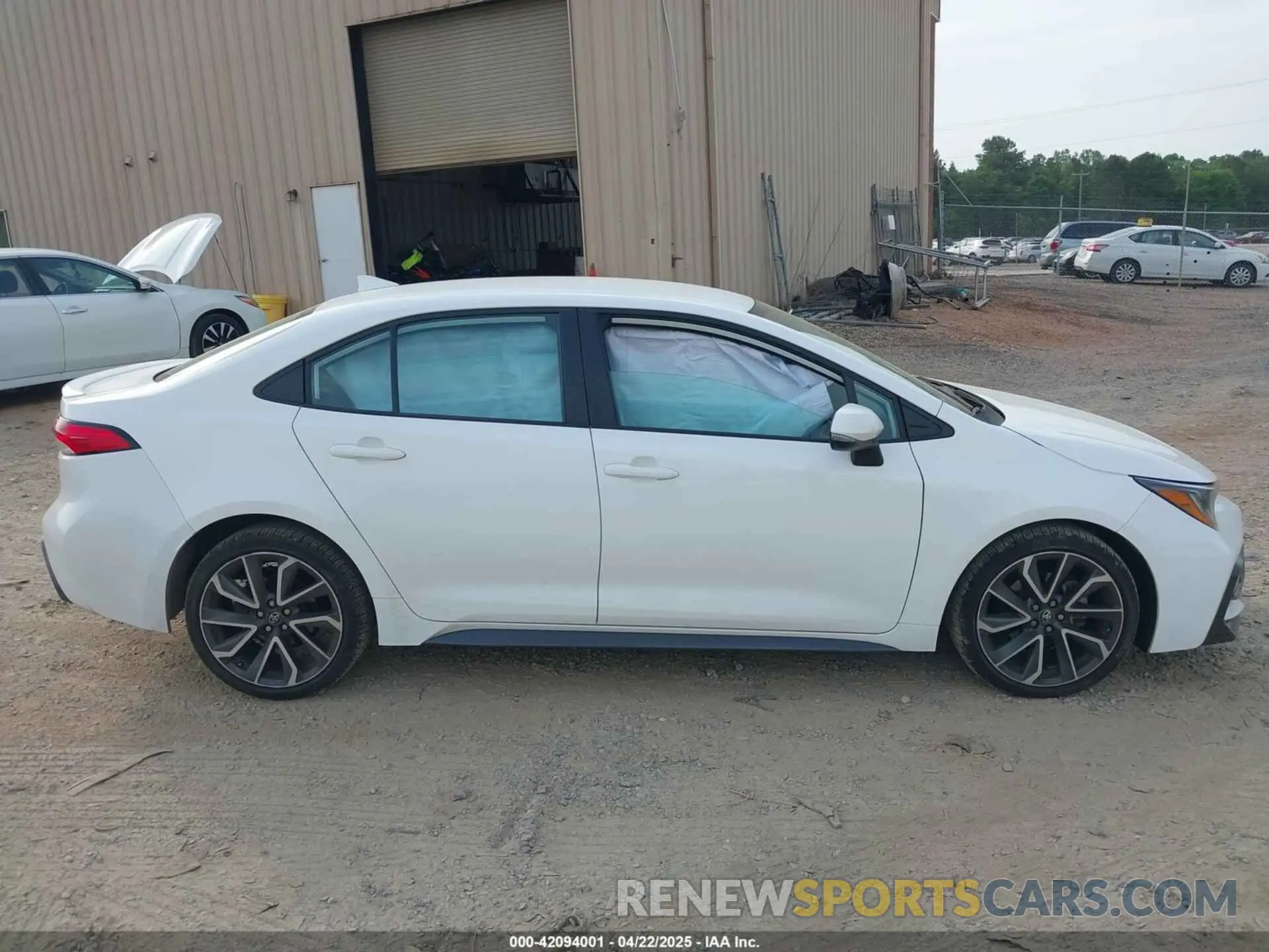 13 fotografías del automóvil dañado 5YFS4MCE0NP136332 TOYOTA COROLLA 2022