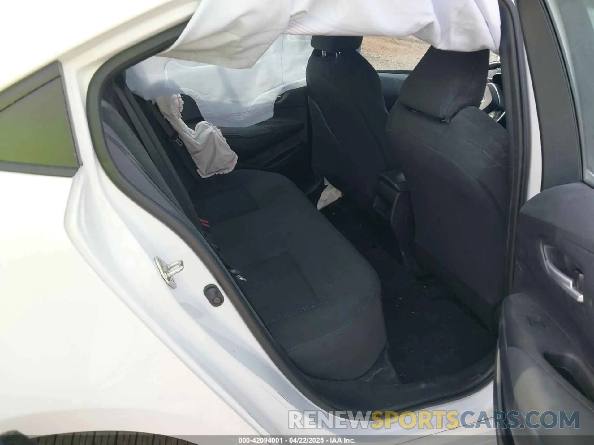 8 fotografías del automóvil dañado 5YFS4MCE0NP136332 TOYOTA COROLLA 2022
