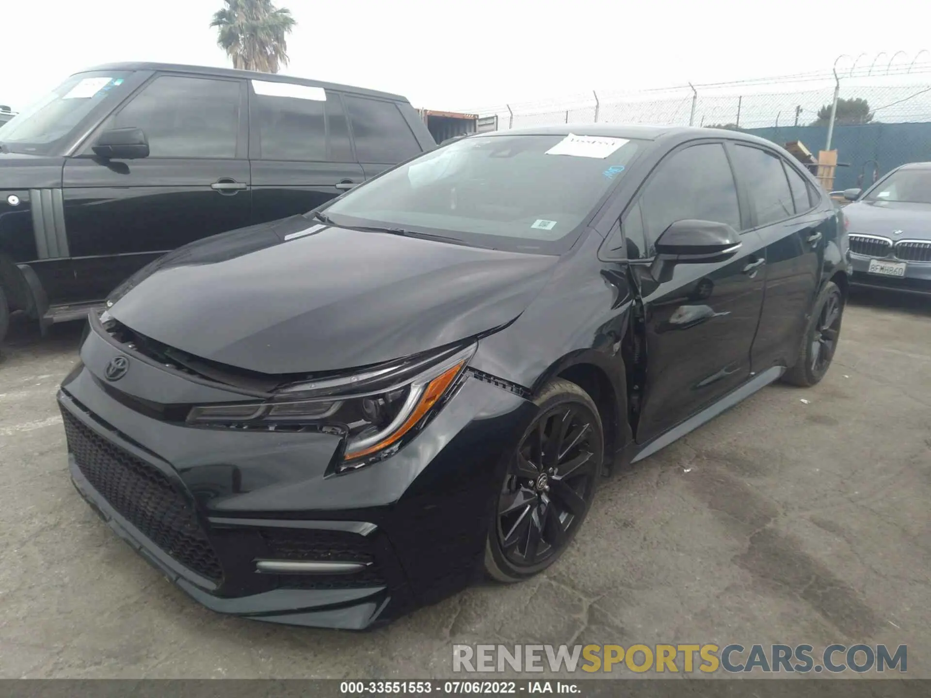 2 fotografías del automóvil dañado 5YFS4MCE1NP109138 TOYOTA COROLLA 2022