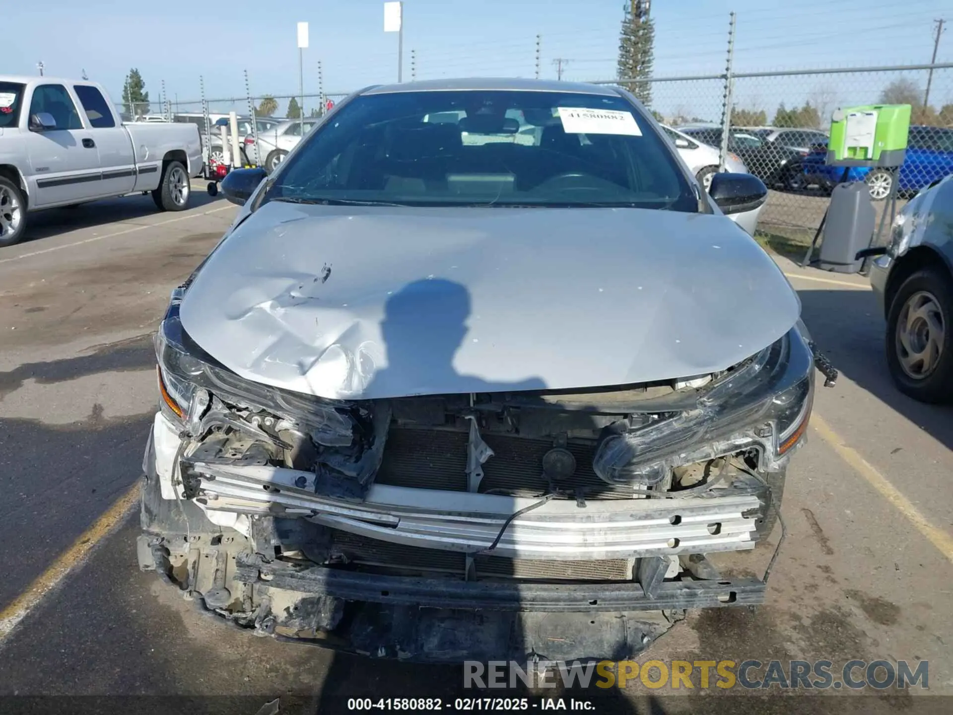 13 fotografías del automóvil dañado 5YFS4MCE2NP103526 TOYOTA COROLLA 2022
