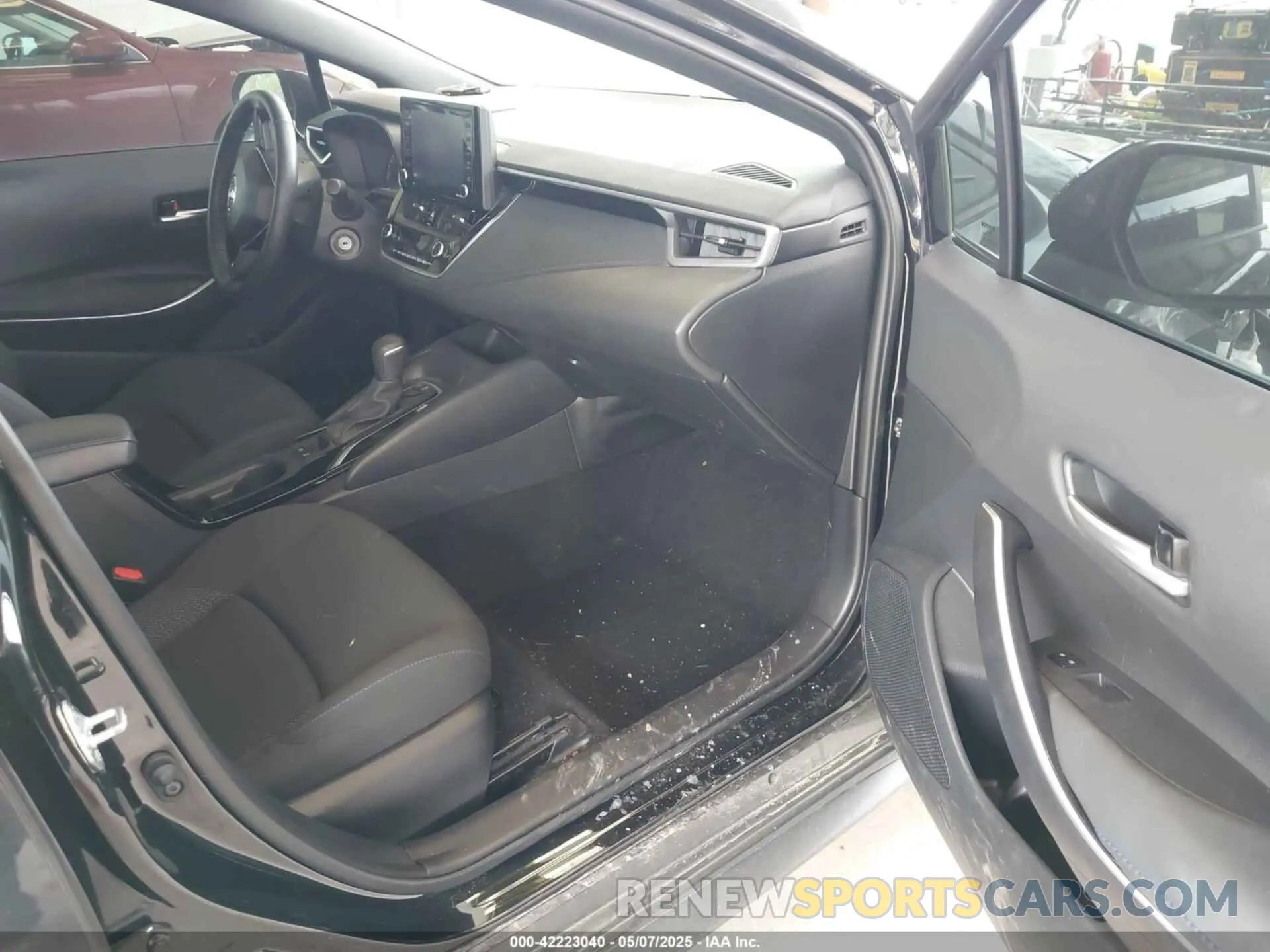 5 fotografías del automóvil dañado 5YFS4MCE2NP106717 TOYOTA COROLLA 2022