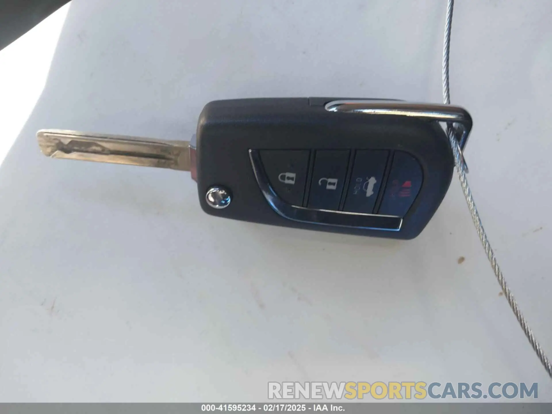 11 fotografías del automóvil dañado 5YFS4MCE2NP123629 TOYOTA COROLLA 2022
