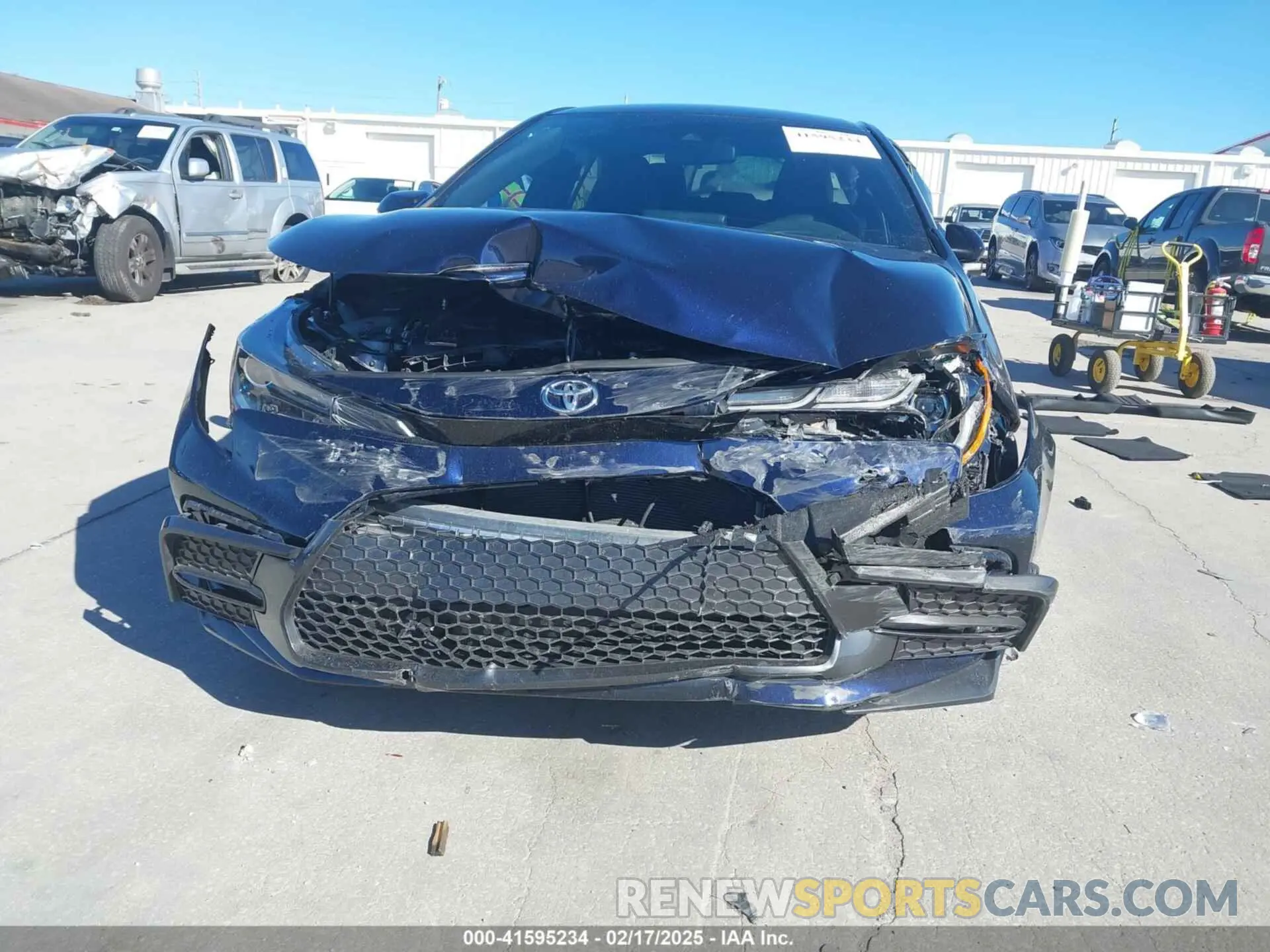 12 fotografías del automóvil dañado 5YFS4MCE2NP123629 TOYOTA COROLLA 2022