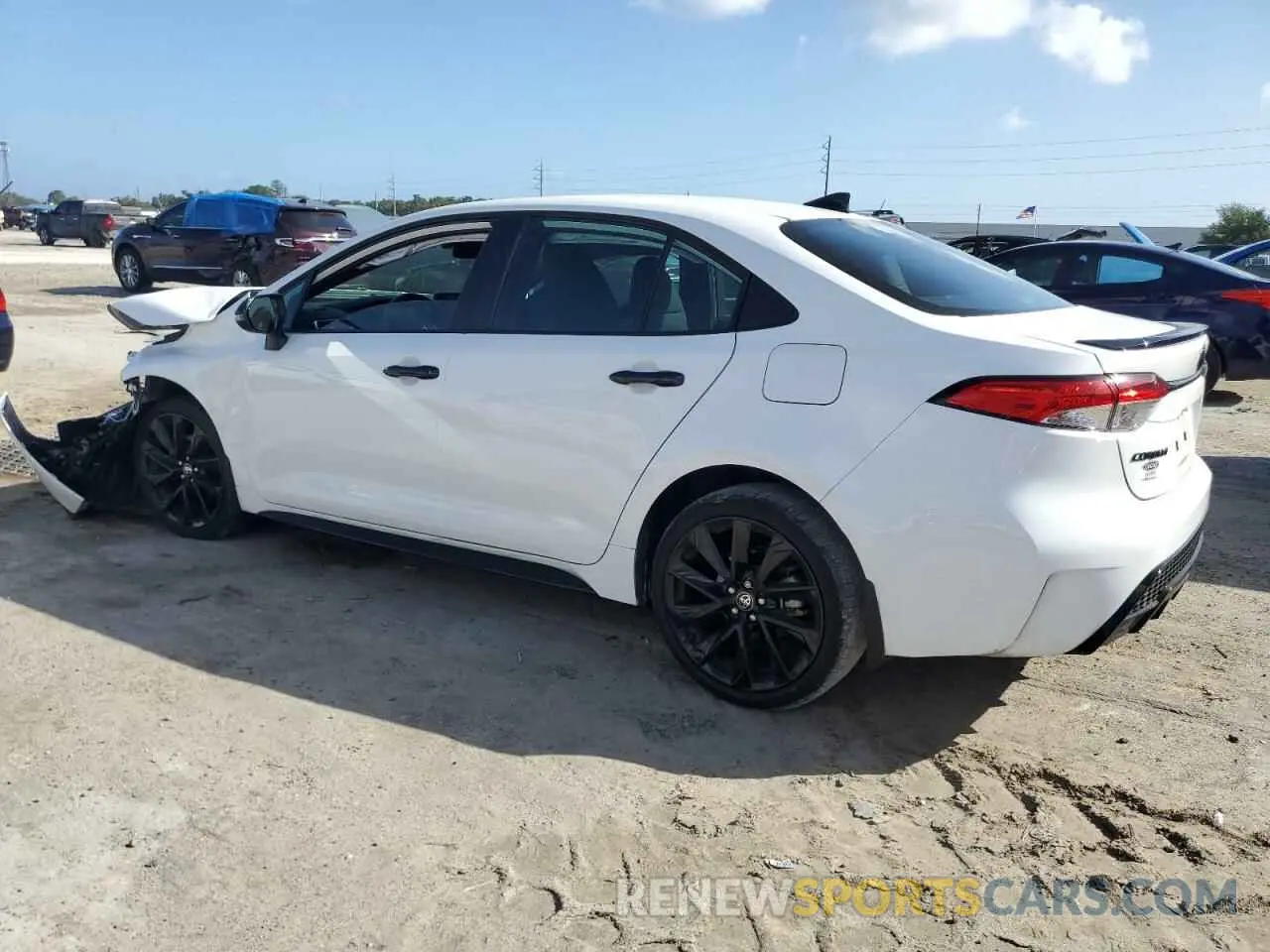 2 fotografías del automóvil dañado 5YFS4MCE3NP114695 TOYOTA COROLLA 2022