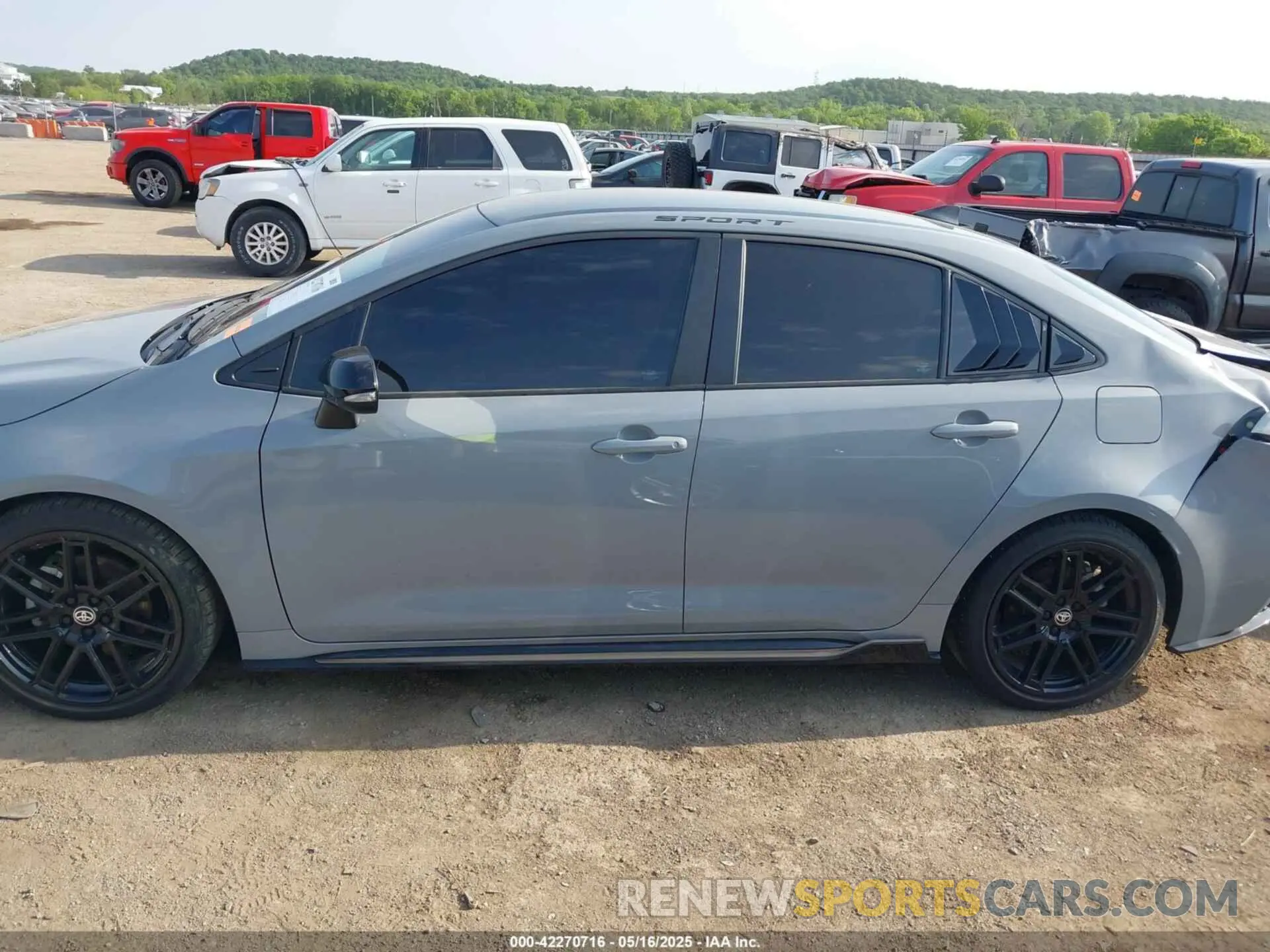 14 fotografías del automóvil dañado 5YFS4MCE3NP129987 TOYOTA COROLLA 2022
