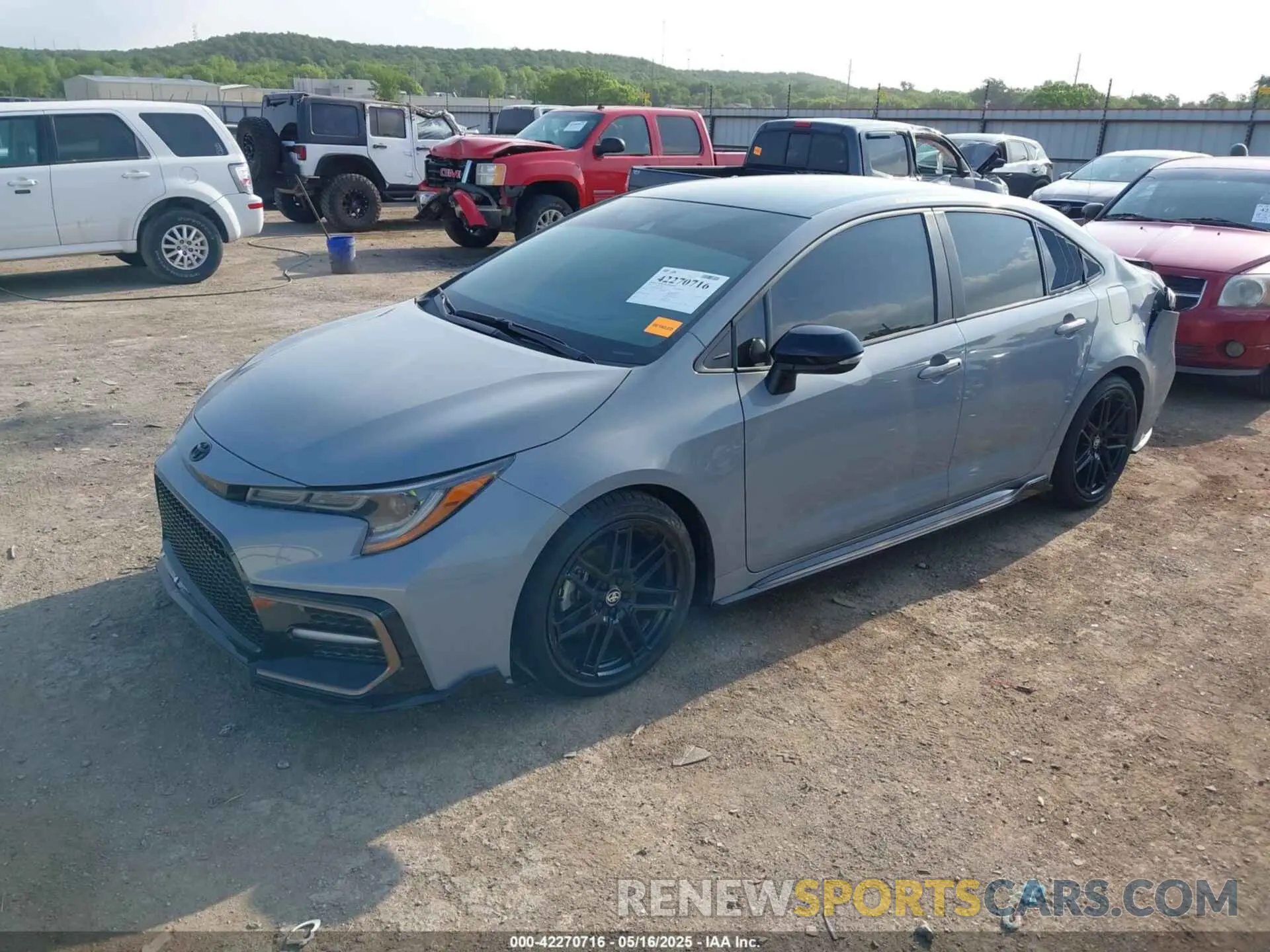 2 fotografías del automóvil dañado 5YFS4MCE3NP129987 TOYOTA COROLLA 2022