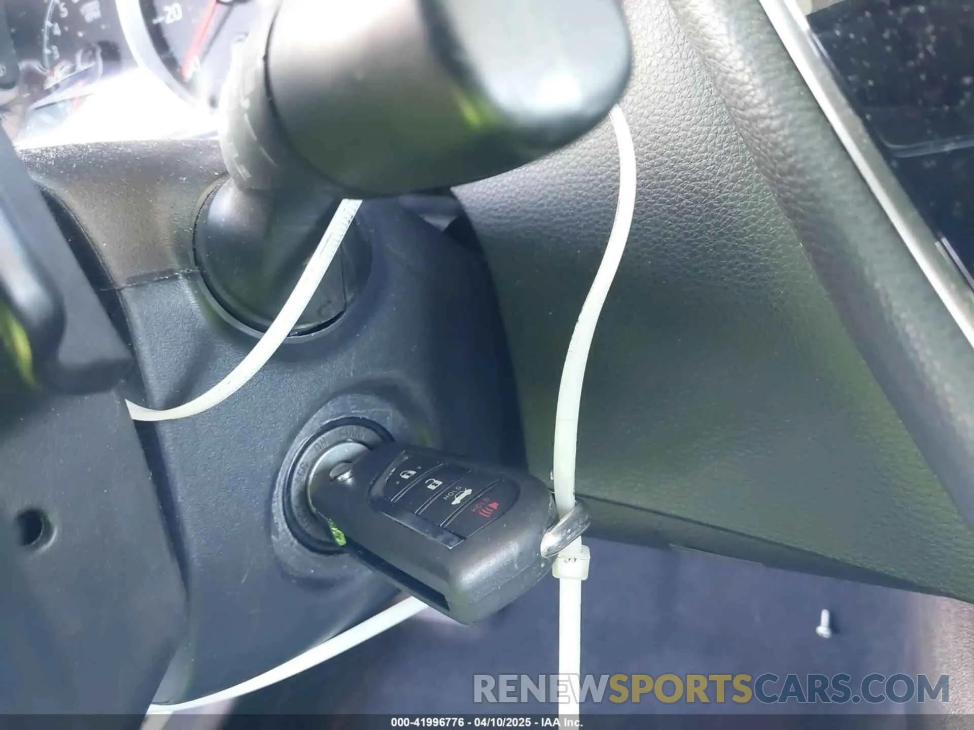 11 fotografías del automóvil dañado 5YFS4MCE3NP131626 TOYOTA COROLLA 2022