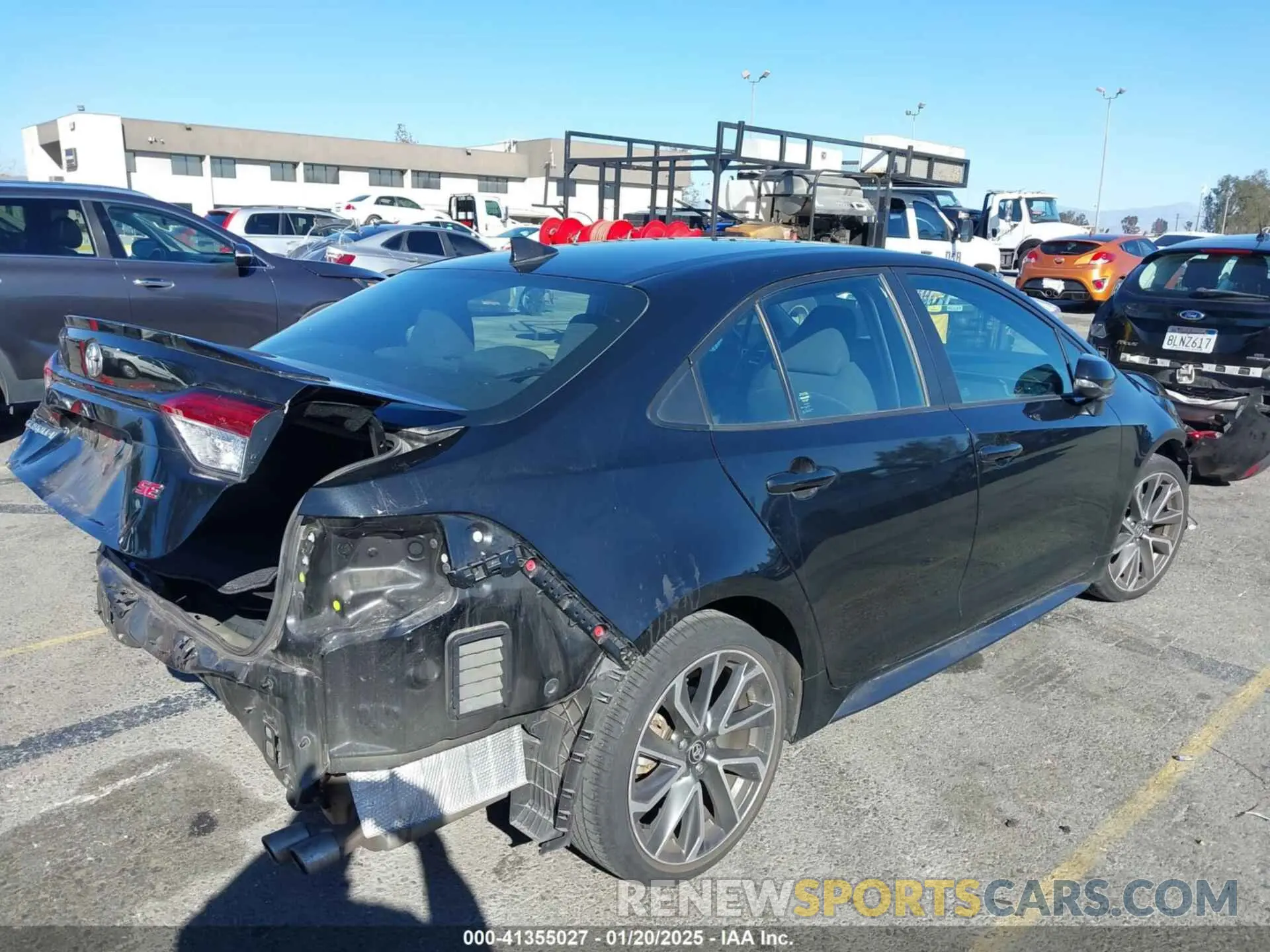 4 fotografías del automóvil dañado 5YFS4MCE4NP111790 TOYOTA COROLLA 2022