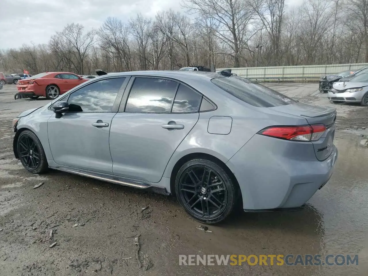 2 fotografías del automóvil dañado 5YFS4MCE4NP118545 TOYOTA COROLLA 2022