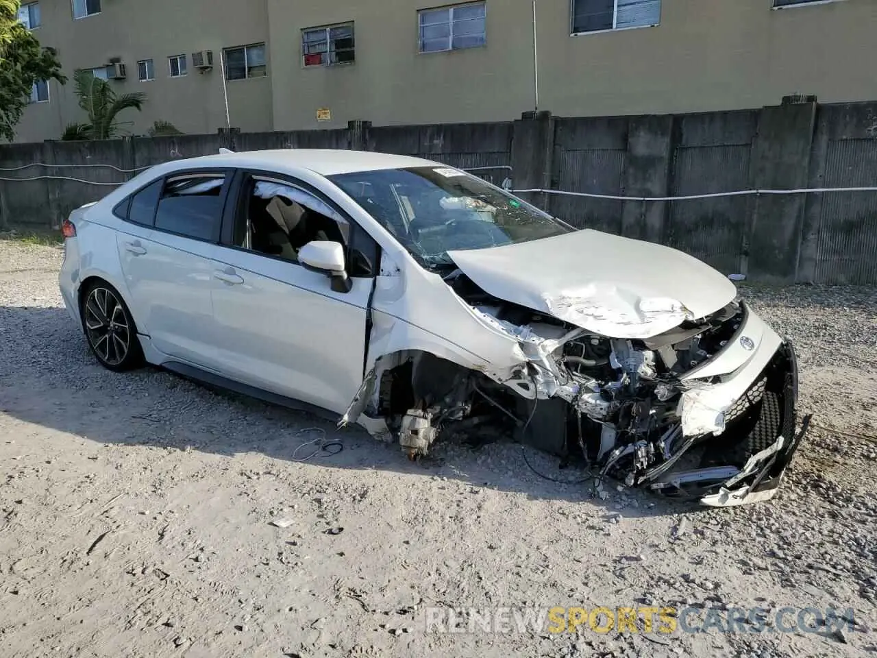 4 fotografías del automóvil dañado 5YFS4MCE4NP131909 TOYOTA COROLLA 2022