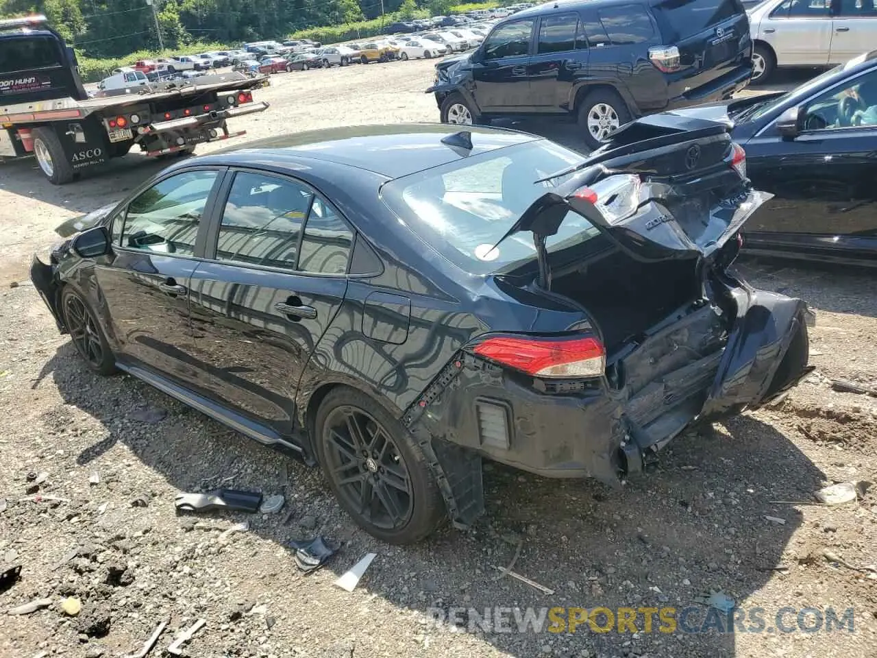 2 fotografías del automóvil dañado 5YFS4MCE6NP118756 TOYOTA COROLLA 2022