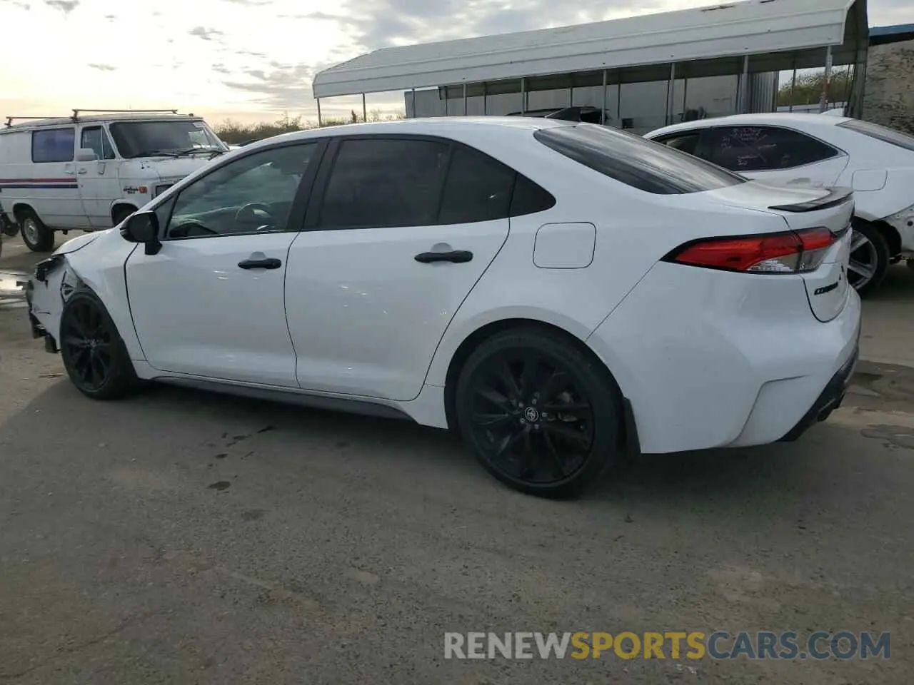 2 fotografías del automóvil dañado 5YFS4MCE6NP125478 TOYOTA COROLLA 2022