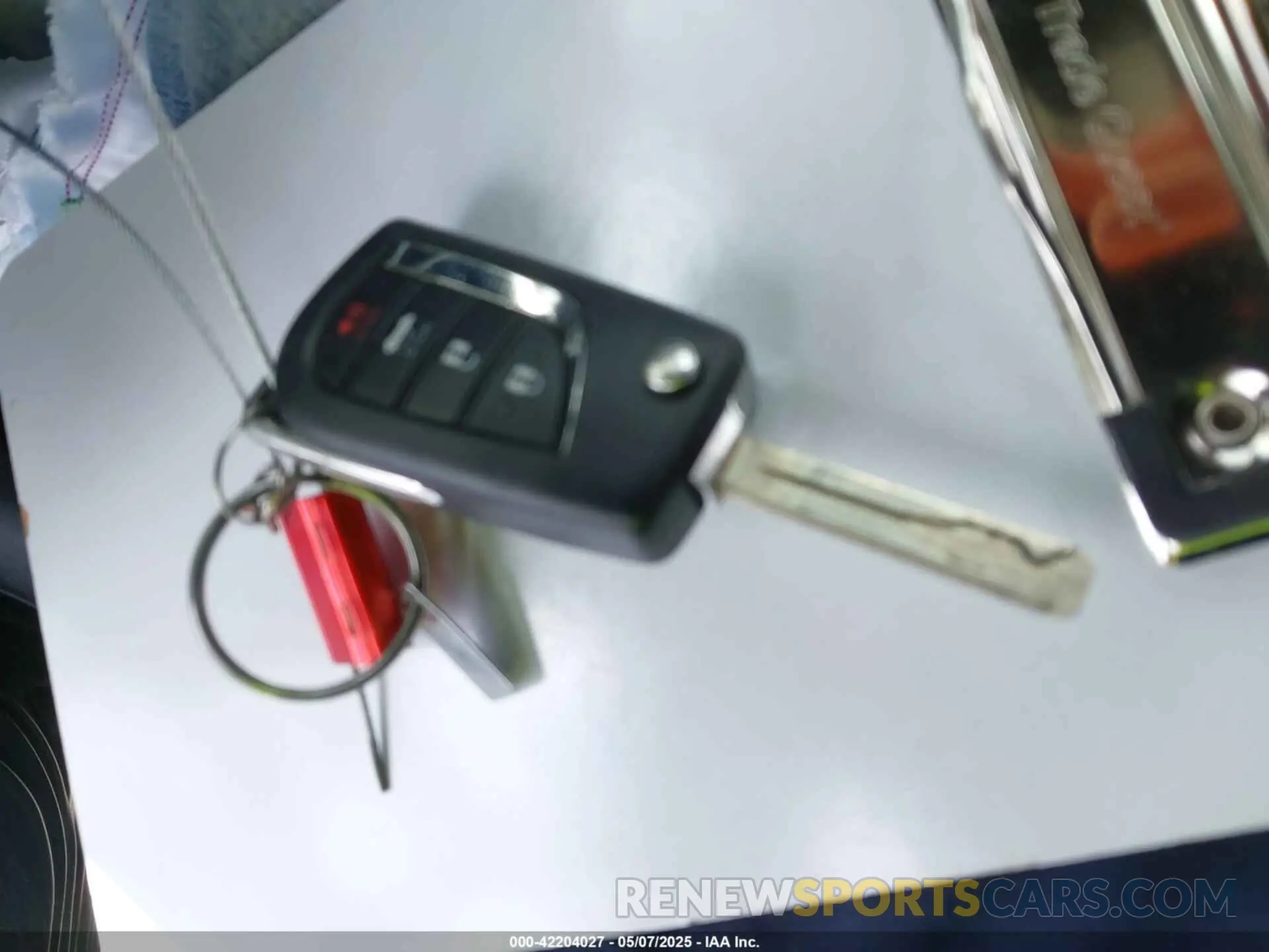 11 fotografías del automóvil dañado 5YFS4MCE6NP127683 TOYOTA COROLLA 2022