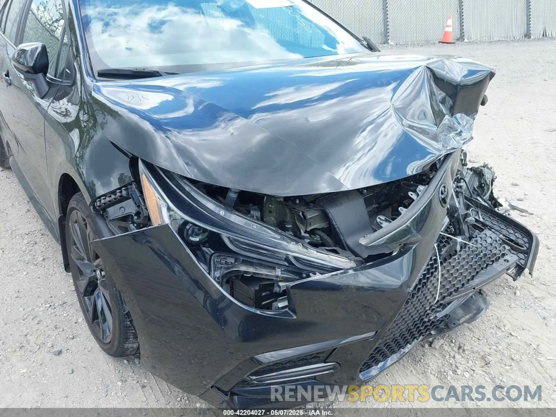 17 fotografías del automóvil dañado 5YFS4MCE6NP127683 TOYOTA COROLLA 2022