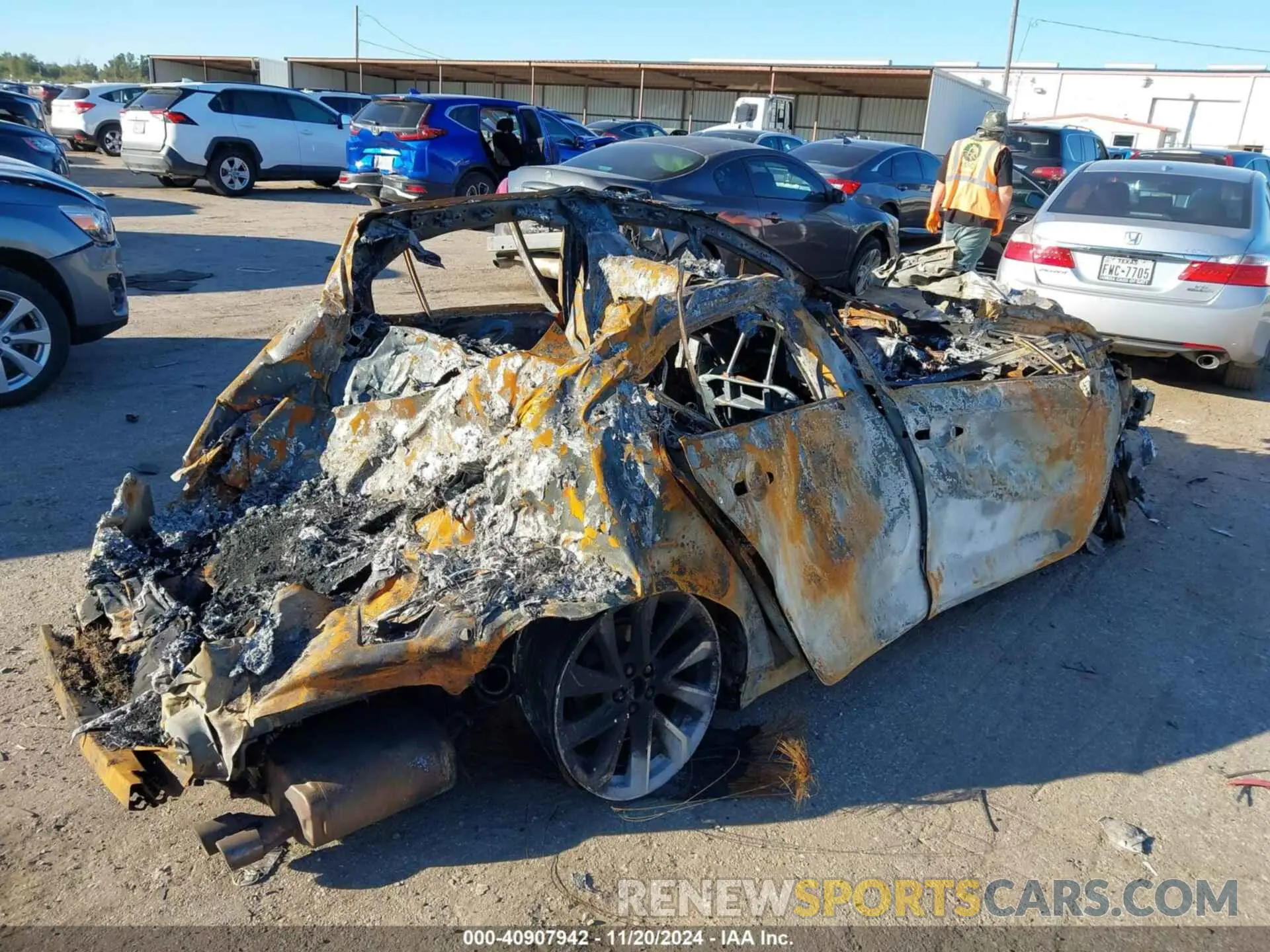 4 fotografías del automóvil dañado 5YFS4MCE6NP132625 TOYOTA COROLLA 2022