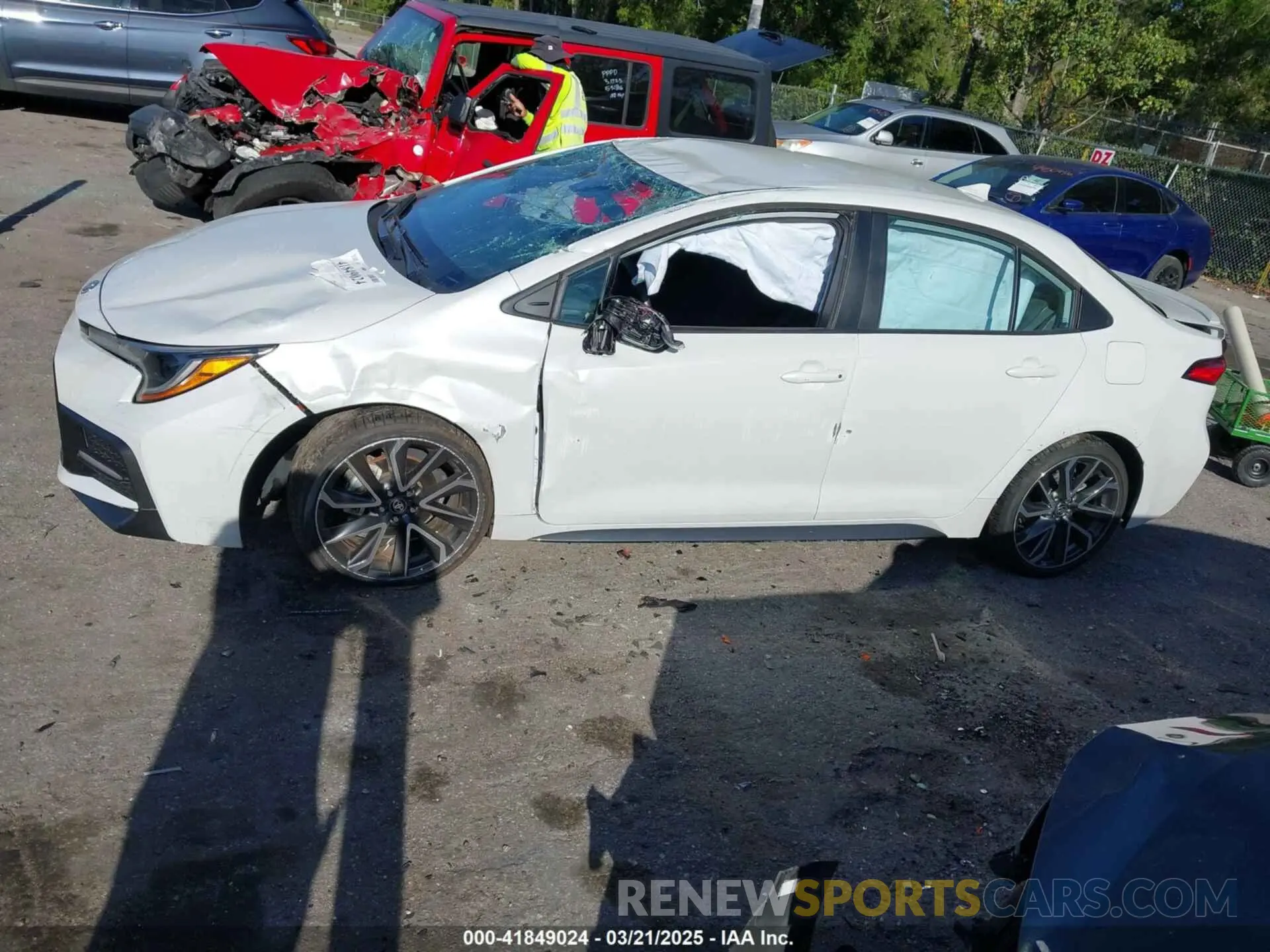 15 fotografías del automóvil dañado 5YFS4MCE6NP133516 TOYOTA COROLLA 2022
