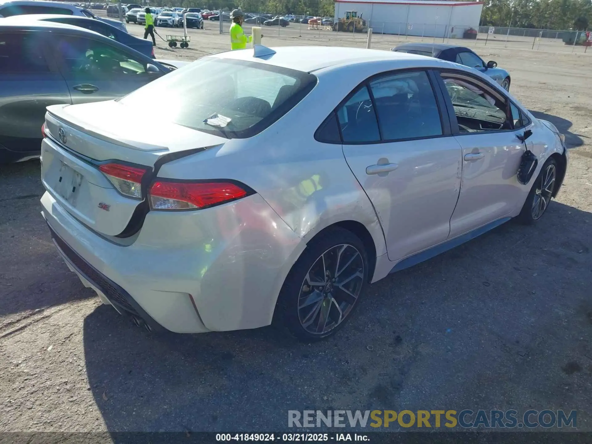 4 fotografías del automóvil dañado 5YFS4MCE6NP133516 TOYOTA COROLLA 2022